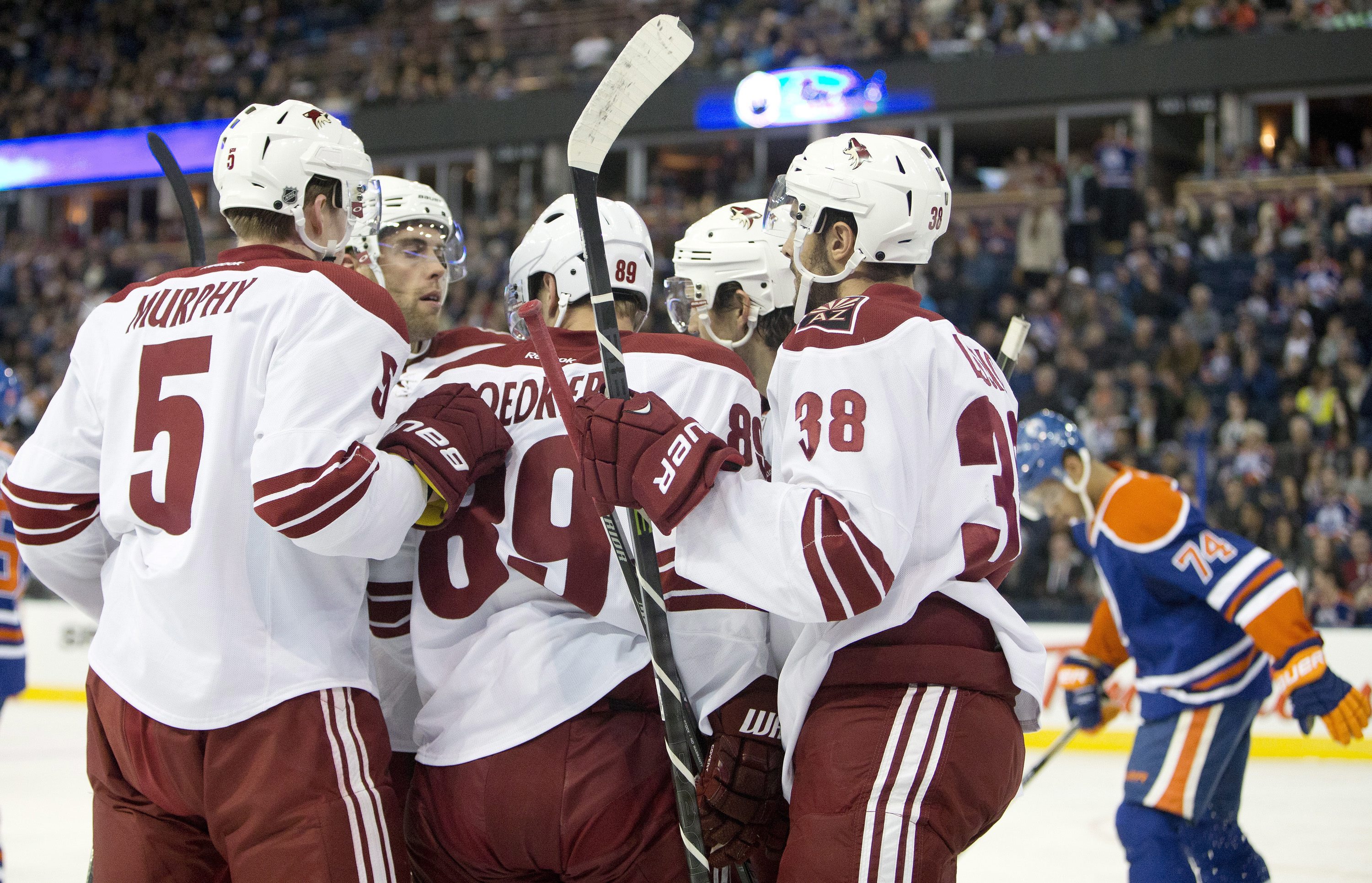 Coyotes owners talking to possible investor