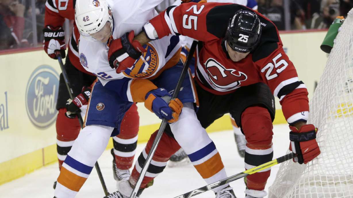 Zajac lifts Devils past Islanders in shootout