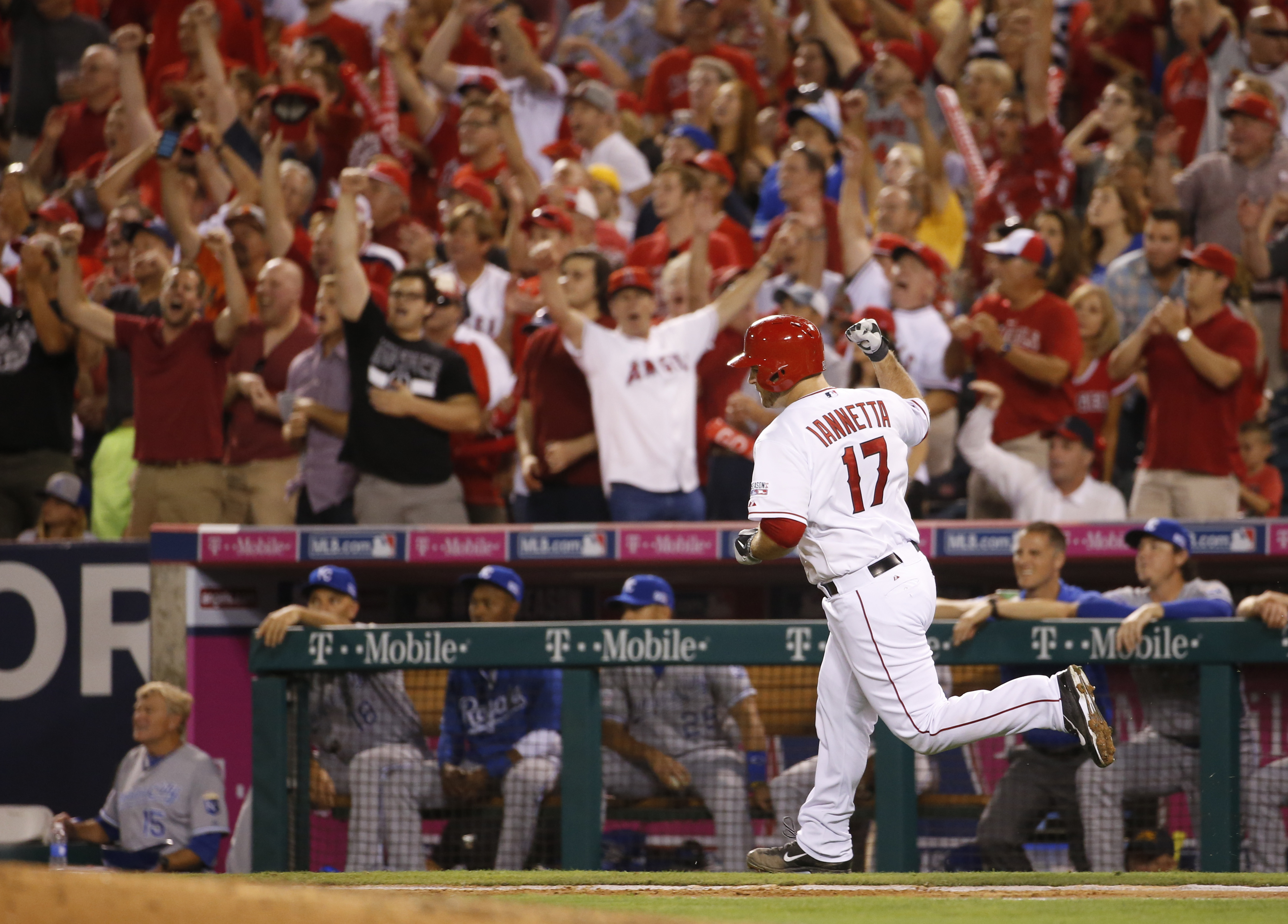 Royals, Angels head to 11th inning in ALDS opener