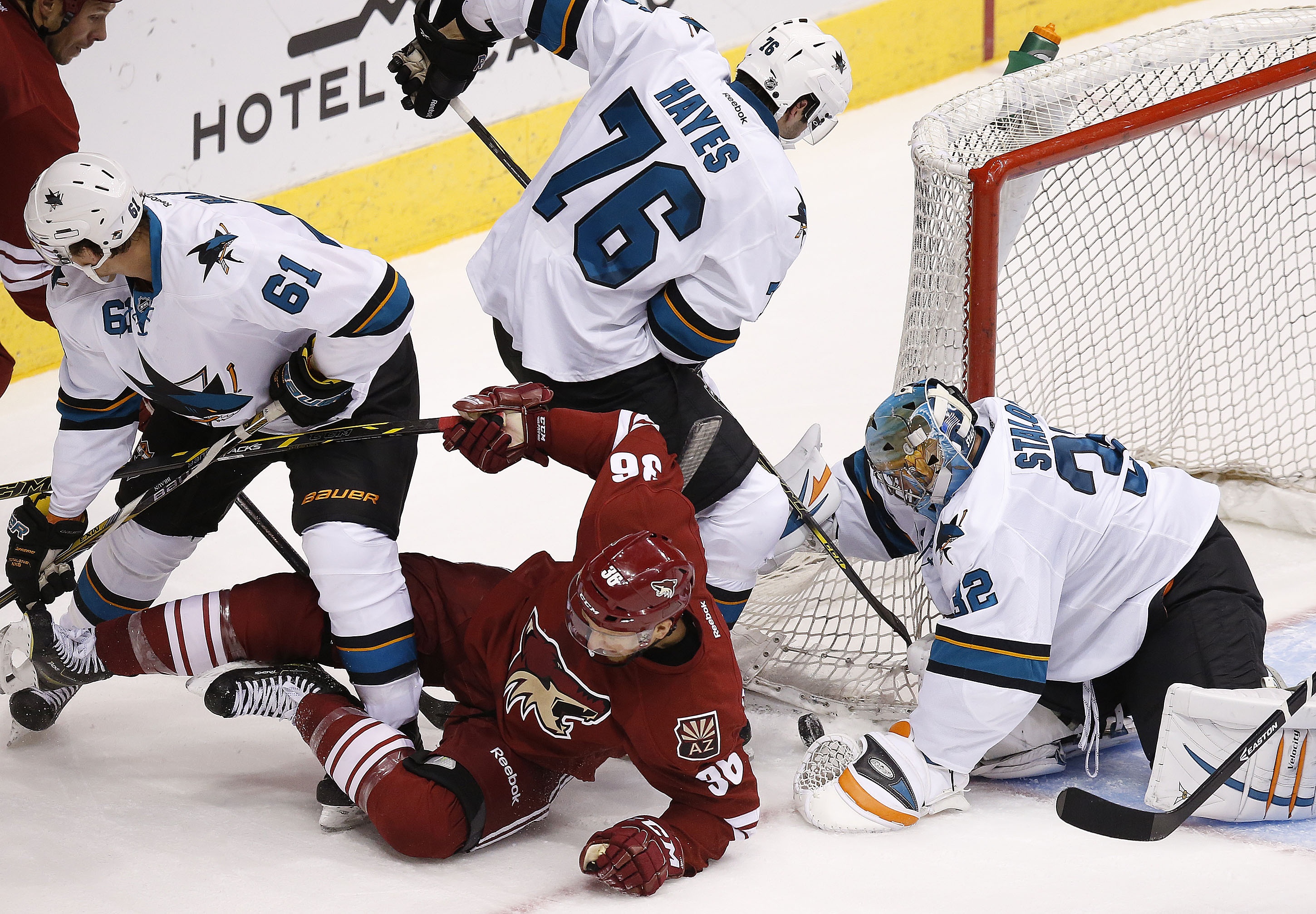 Sharks beat Coyotes 3-1 in preseason game