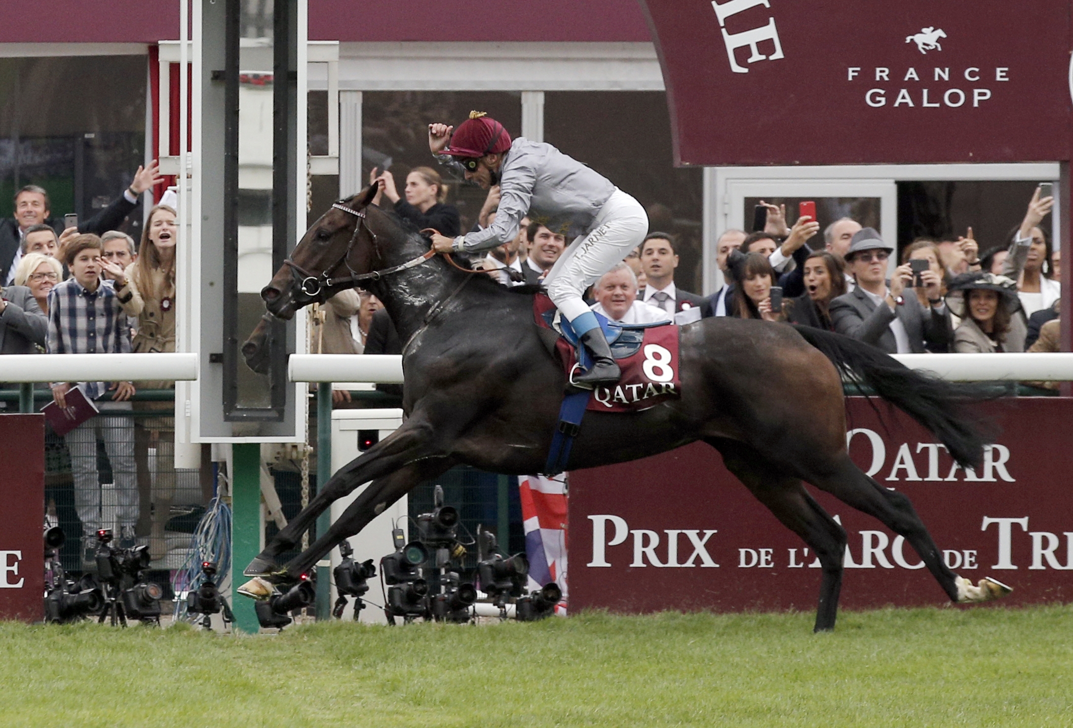 Treve wins Prix de l'Arc de Triomphe