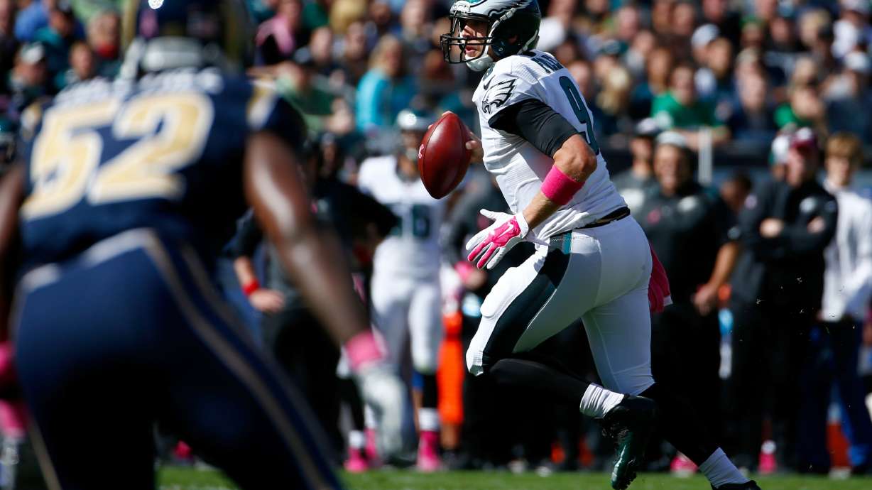 Eagles beat Rams behind defense, special teams