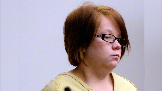 Bebé arrojada a la basura por su madre fue dada de alta, los abogados piden más tiempo para enjuiciar a la madre