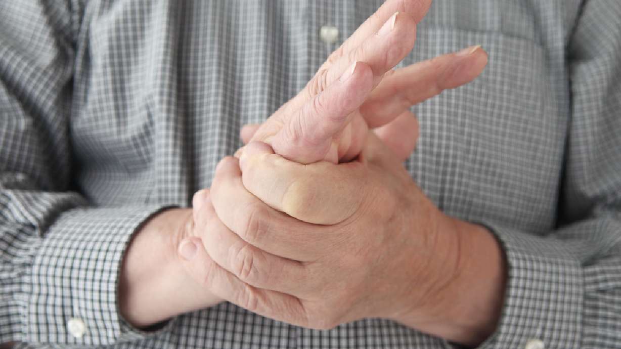 Numb, tingling hands and other symptoms of 'TOS'