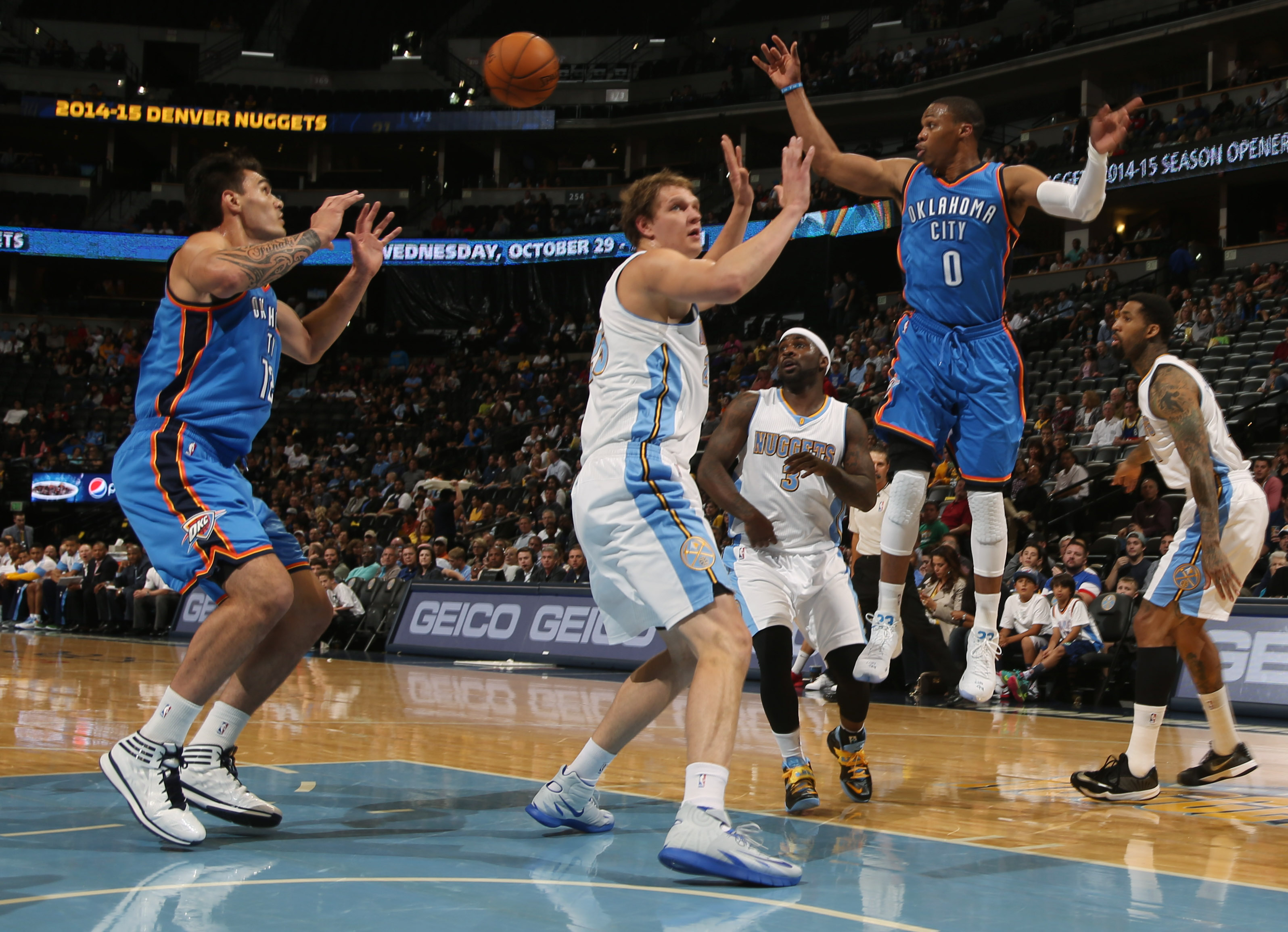 Mozgov scores 20 in Denver's win over Thunder
