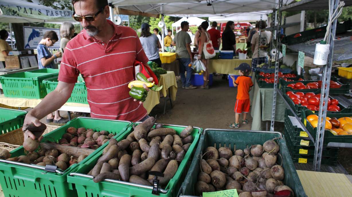 US wholesale stockpiles climbed 0.7 pct in August