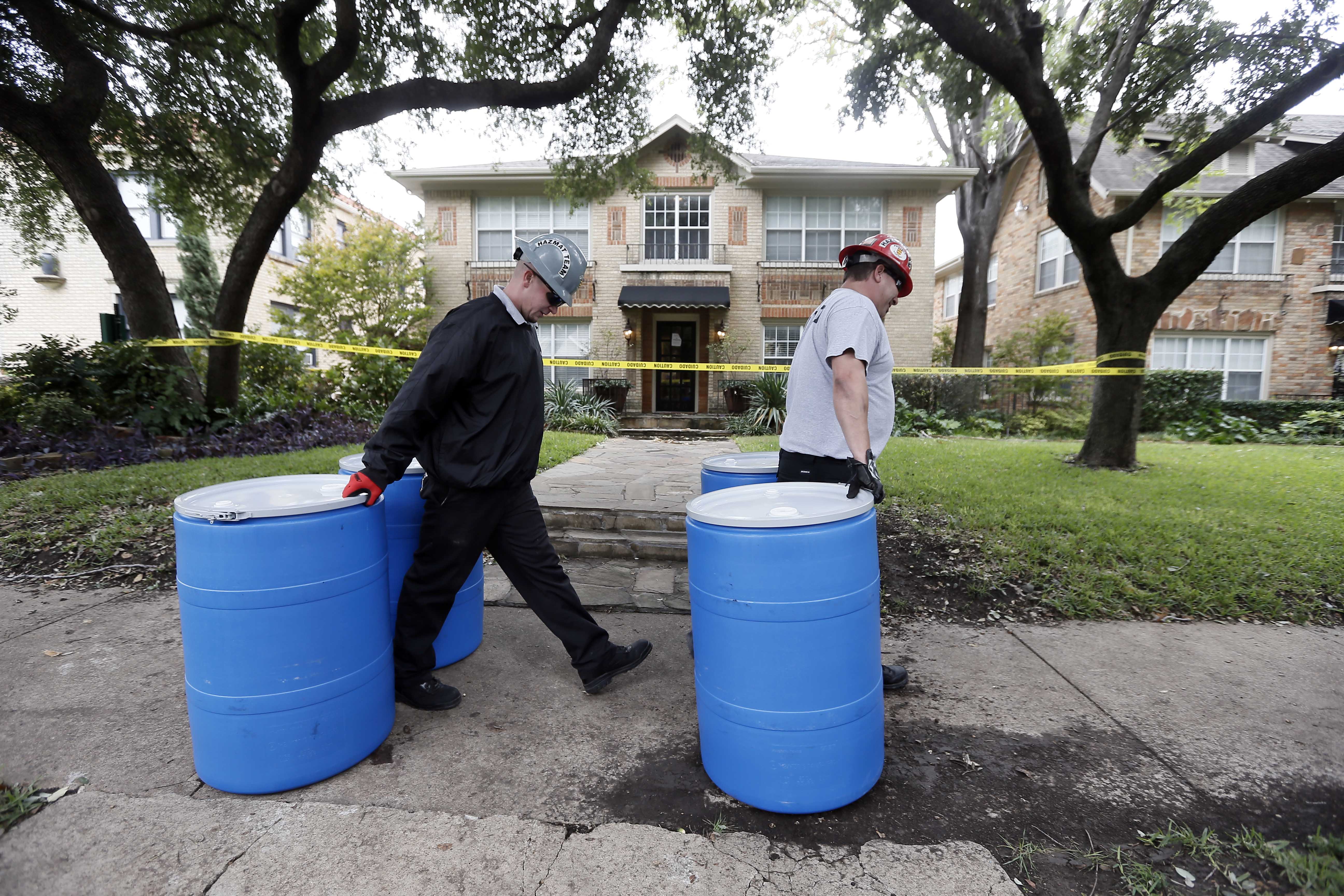 About 70 hospital staffers cared for Ebola patient