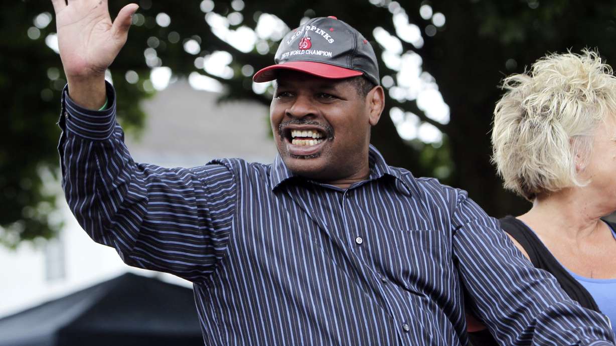 Column: Spinks fighting a different battle