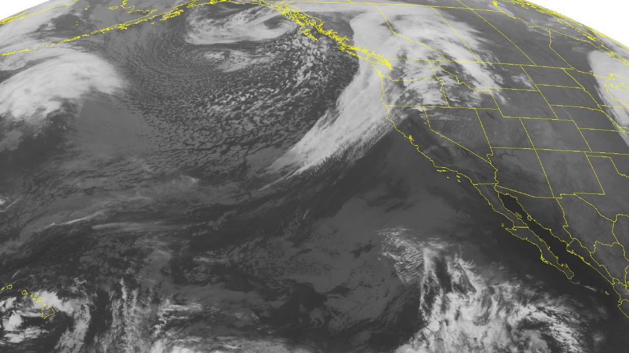 Storm strengthening to hurricane heads for Hawaii