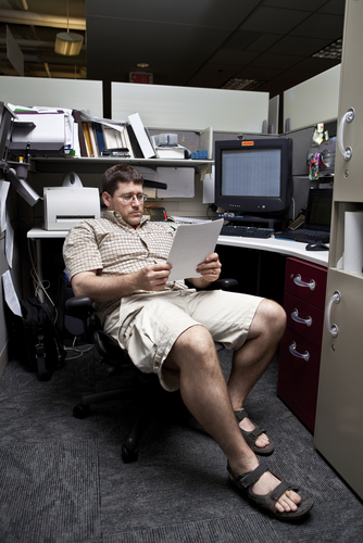 10 of the worst fashion faux pas in the office