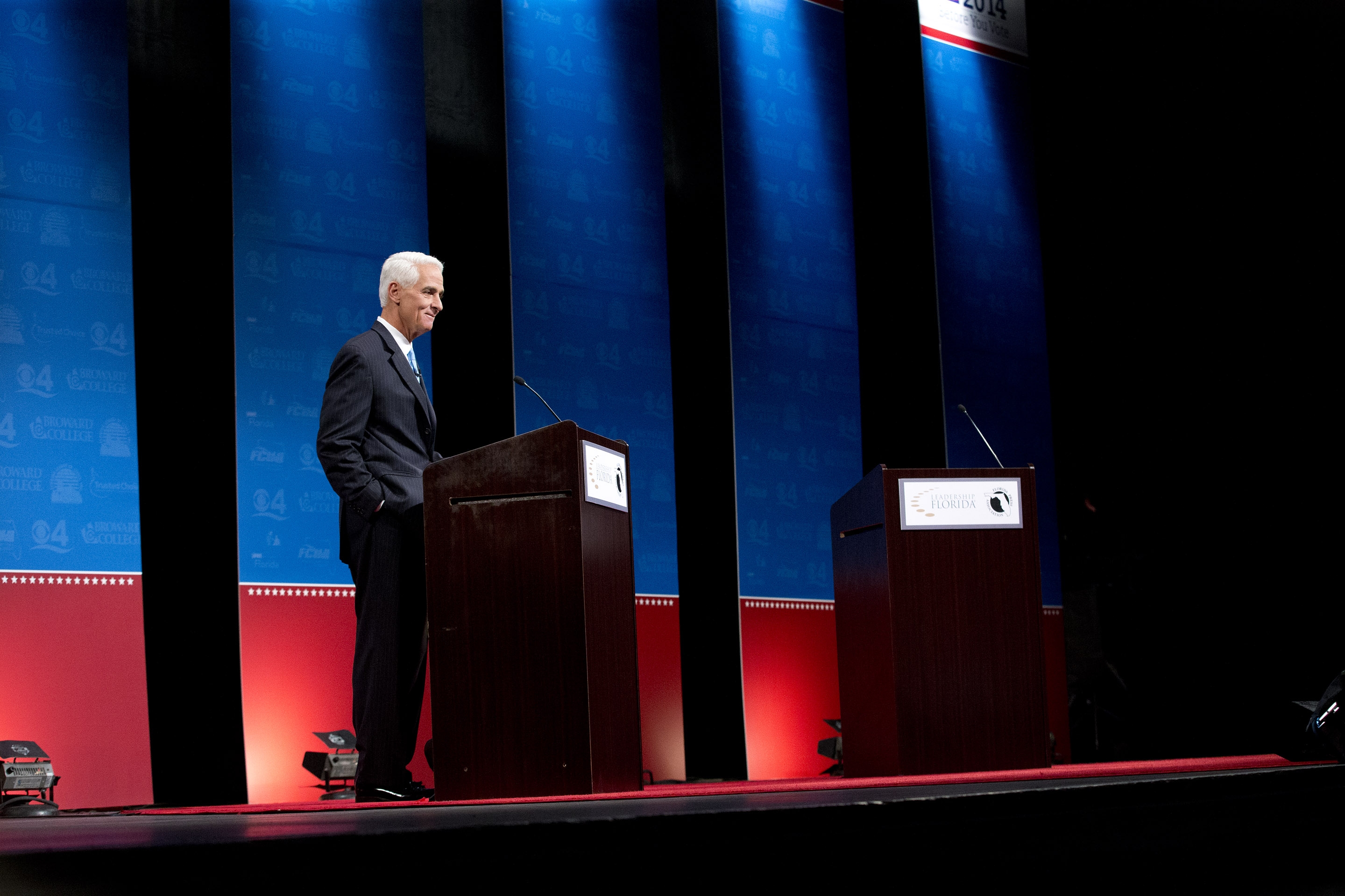 Fan dispute at Fla. debate prompts finger-pointing