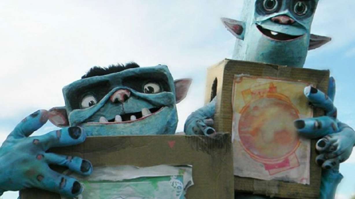 2 Utah women make finals for Amazon's costume contest