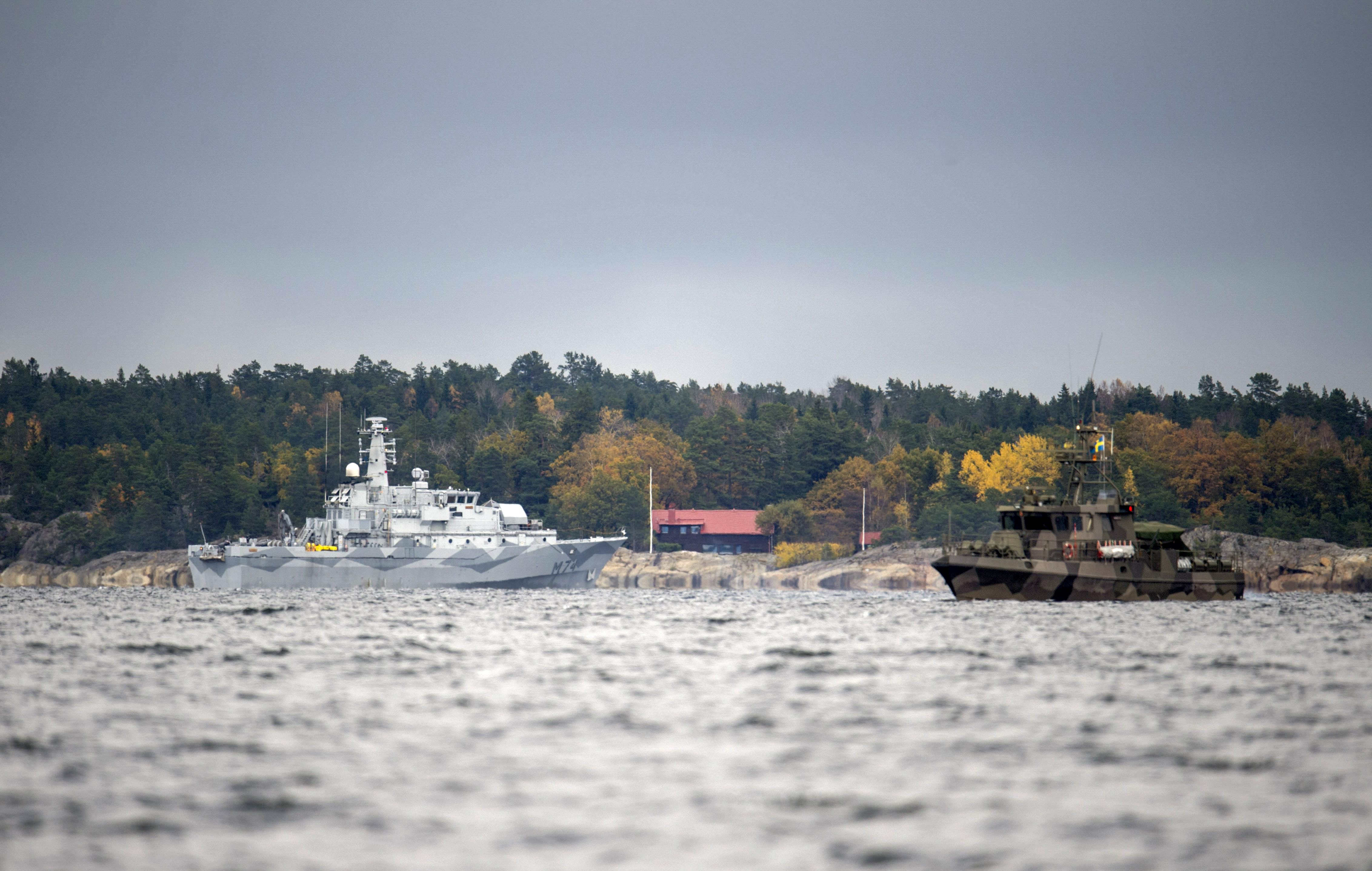Sweden scales back submarine hunt