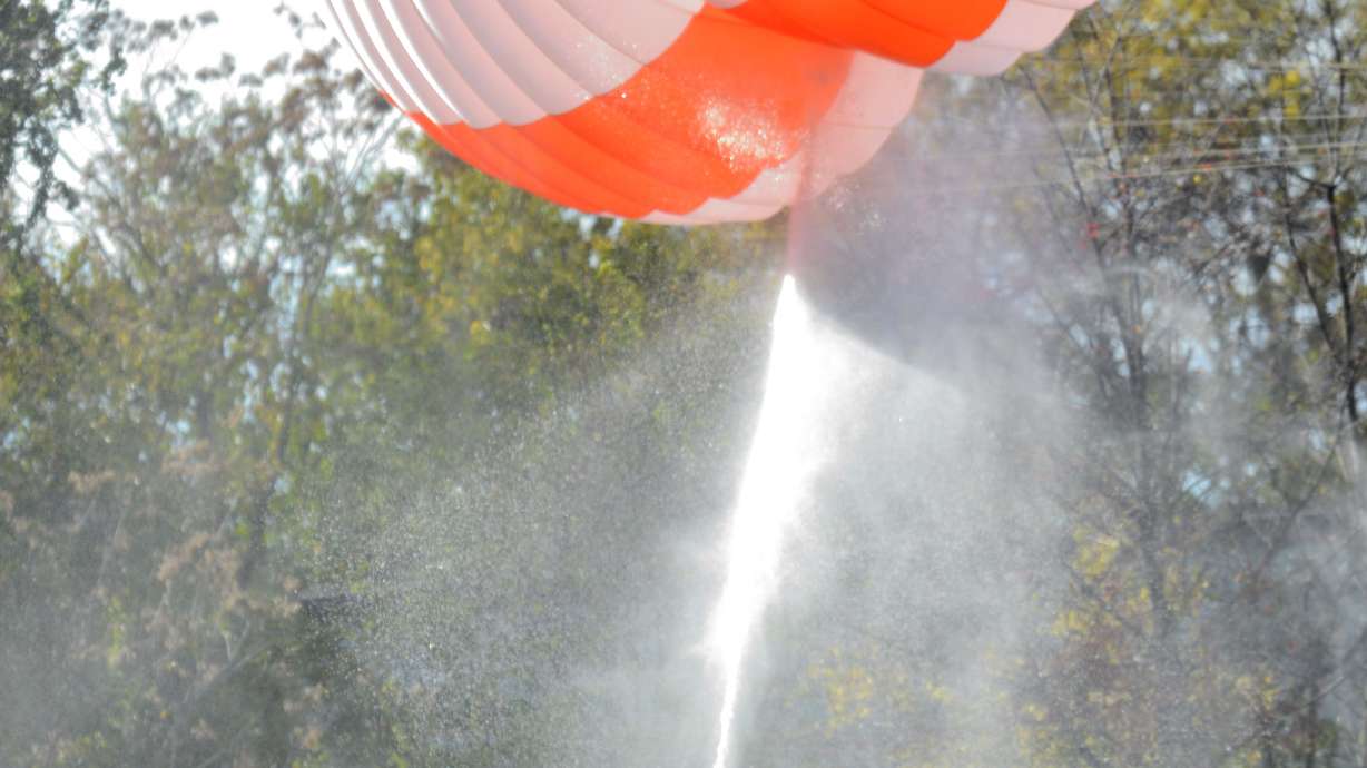 Feds probe plane-helicopter crash in Maryland