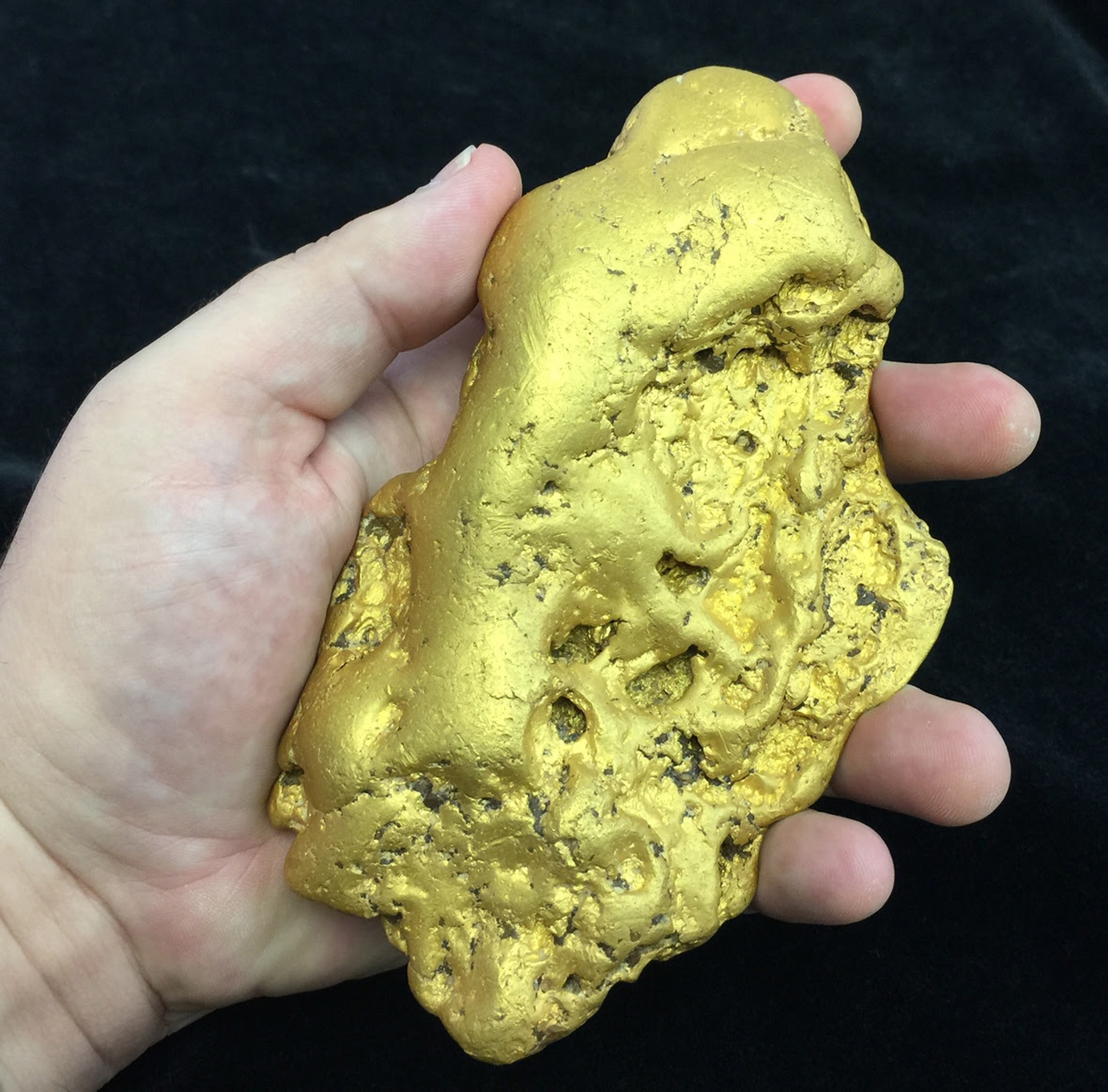 Gold nugget found in California finds secret buyer
