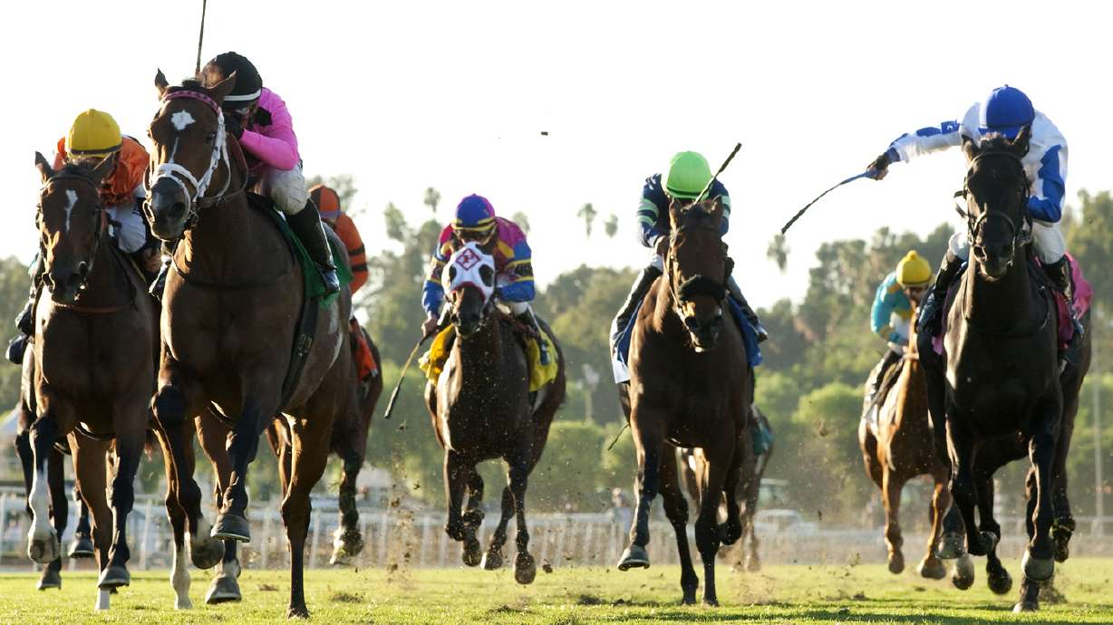 Lexie Lou wins Autumn Miss Stakes at Santa Anita