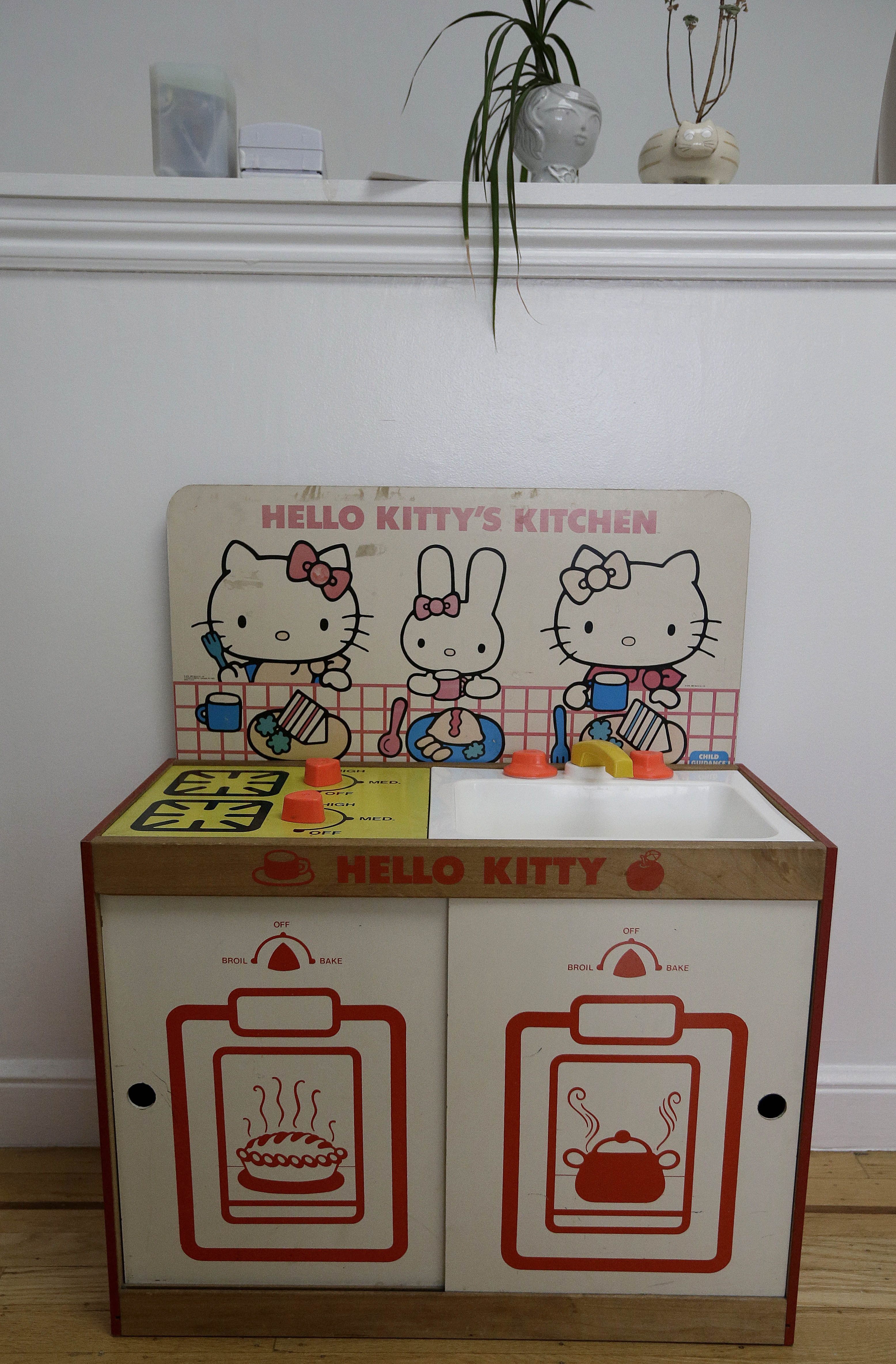 The power of cute: Hello Kitty Con debuts in LA