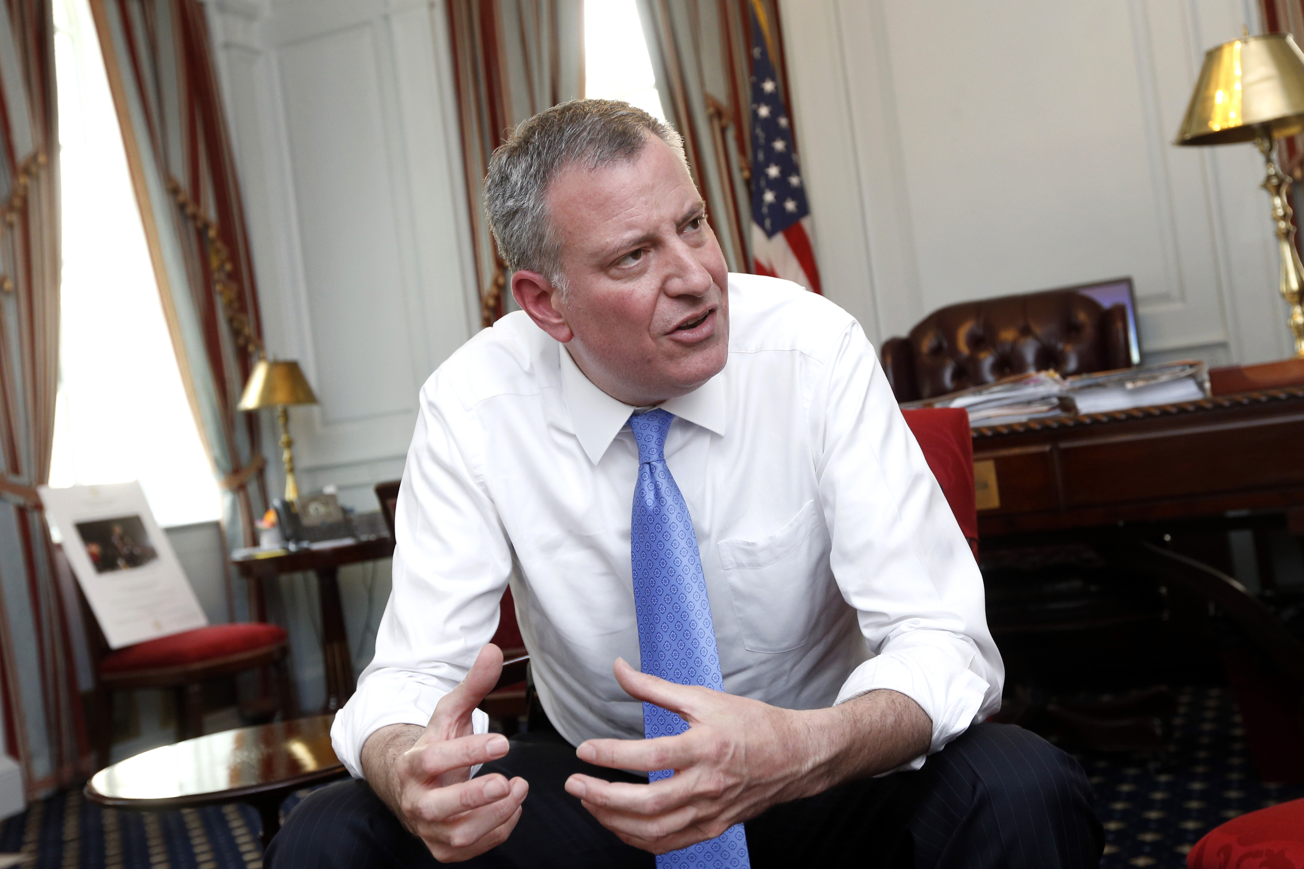 NYC mayor draws on stint as a Little League boss