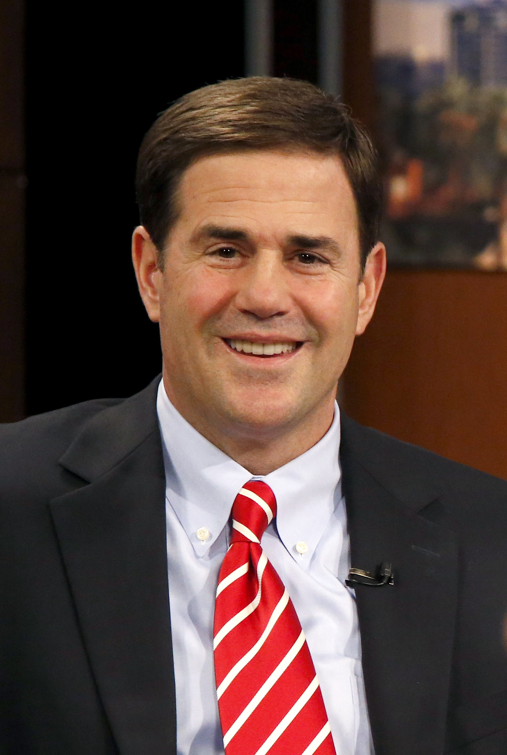 Arizona governor's race targets independent voters