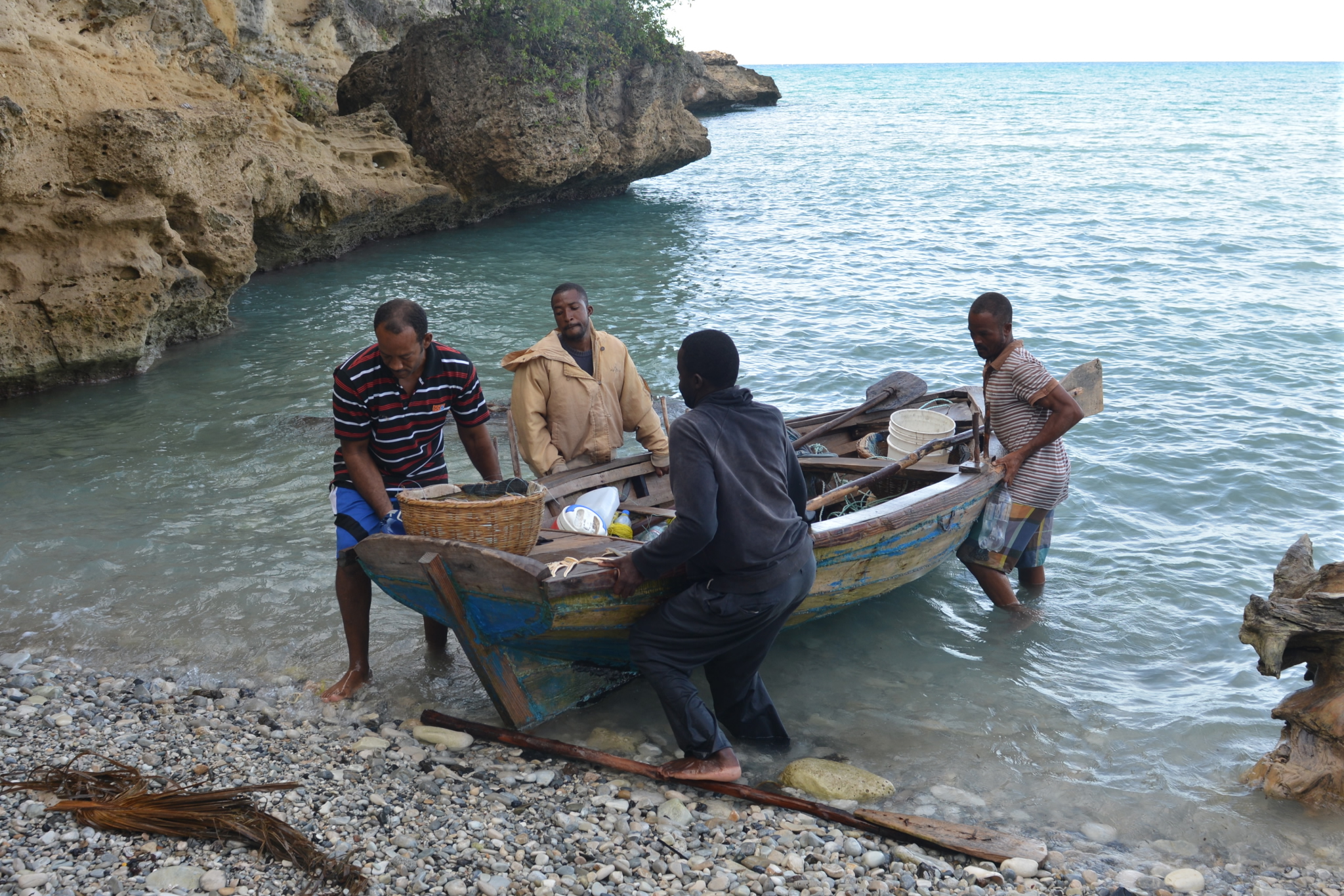 Haiti hopes to woo back tourists with resorts