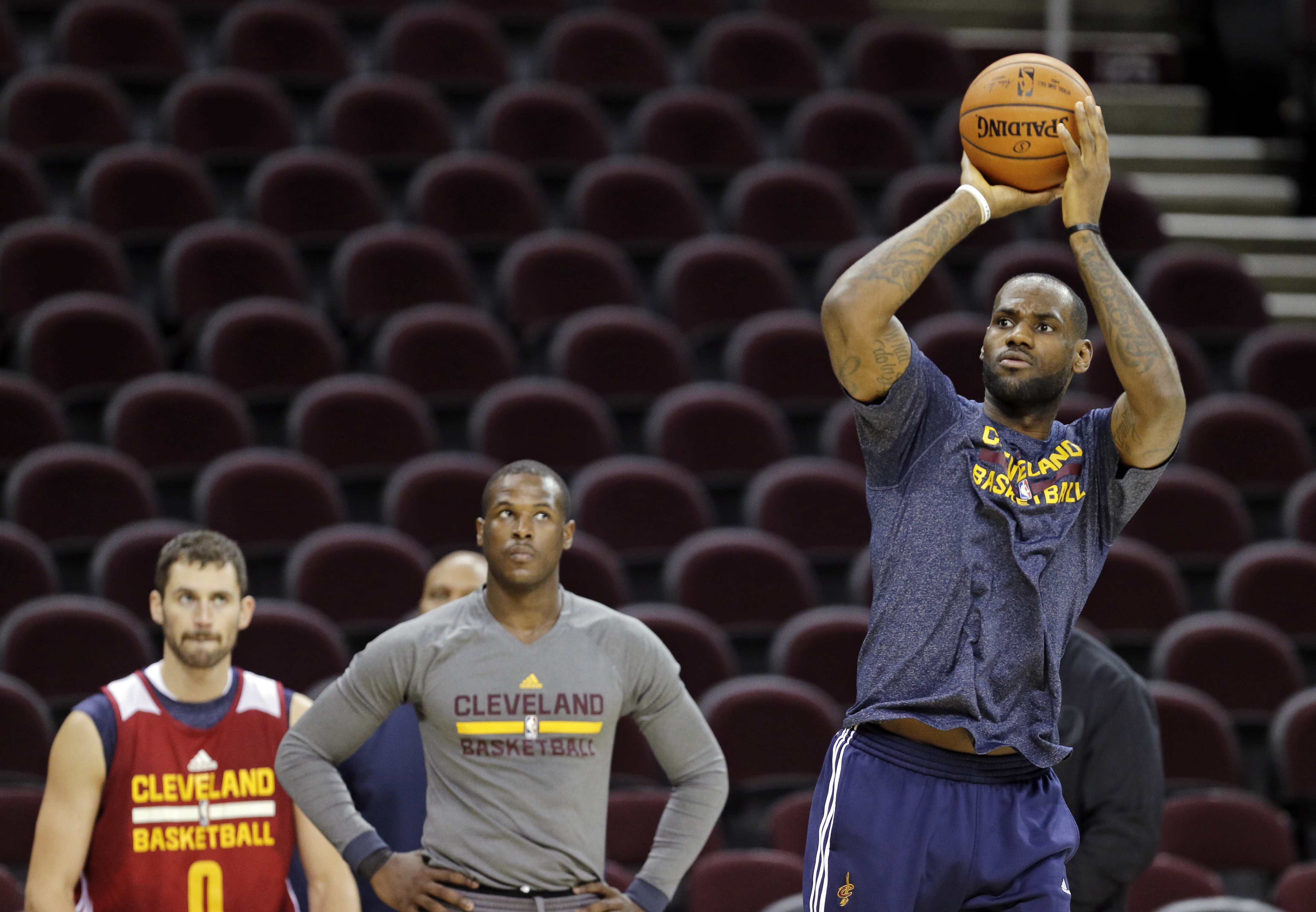 LeBron falters in emotional return to Cleveland