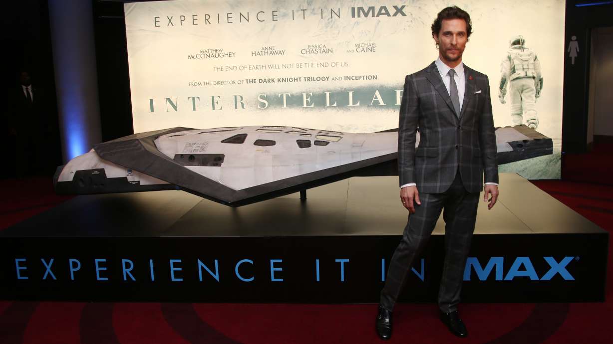 Q&A: 'Interstellar' filmmaker Nolan on his robots