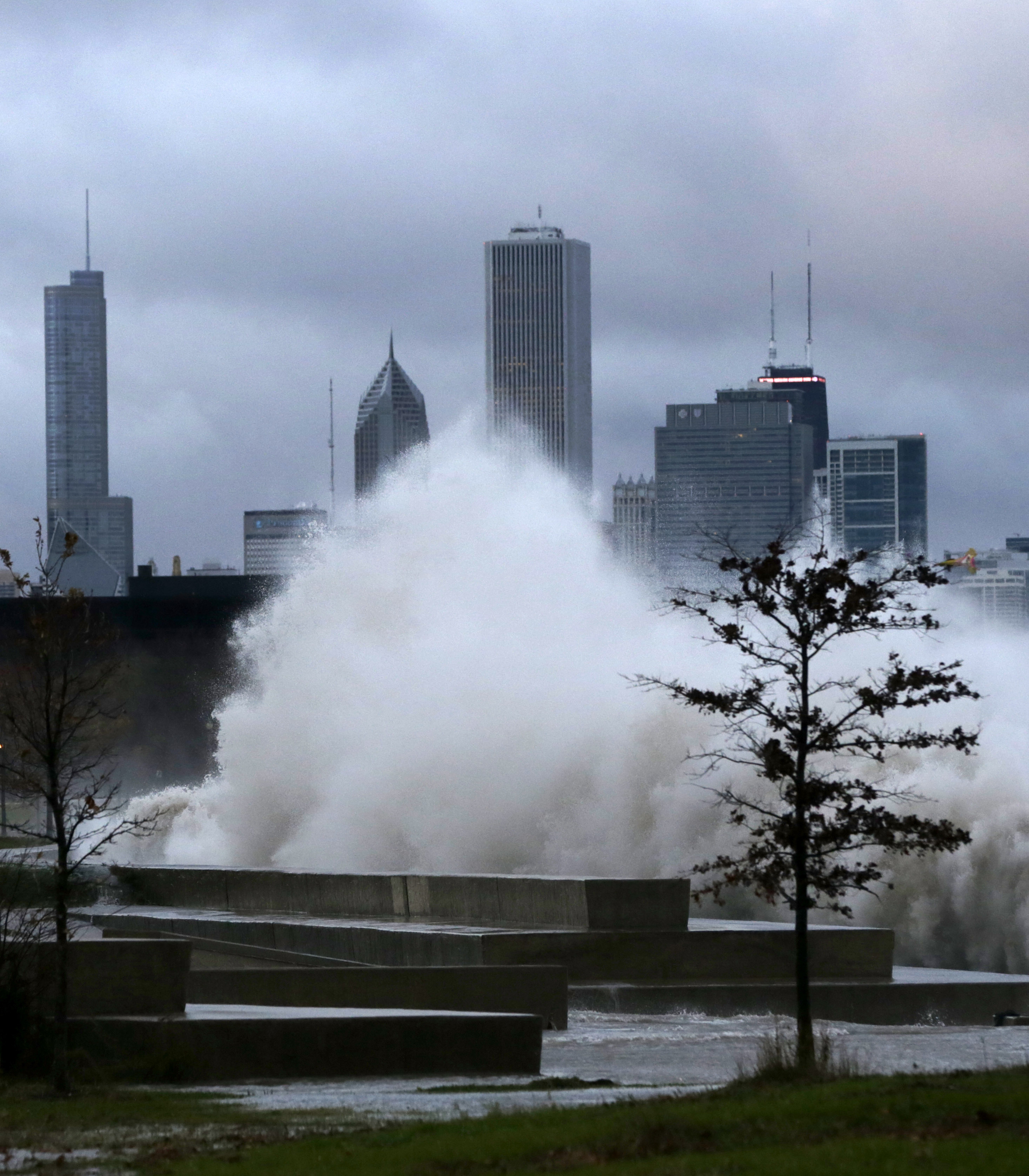Lake Michigan waves slam Chicago lakeshore