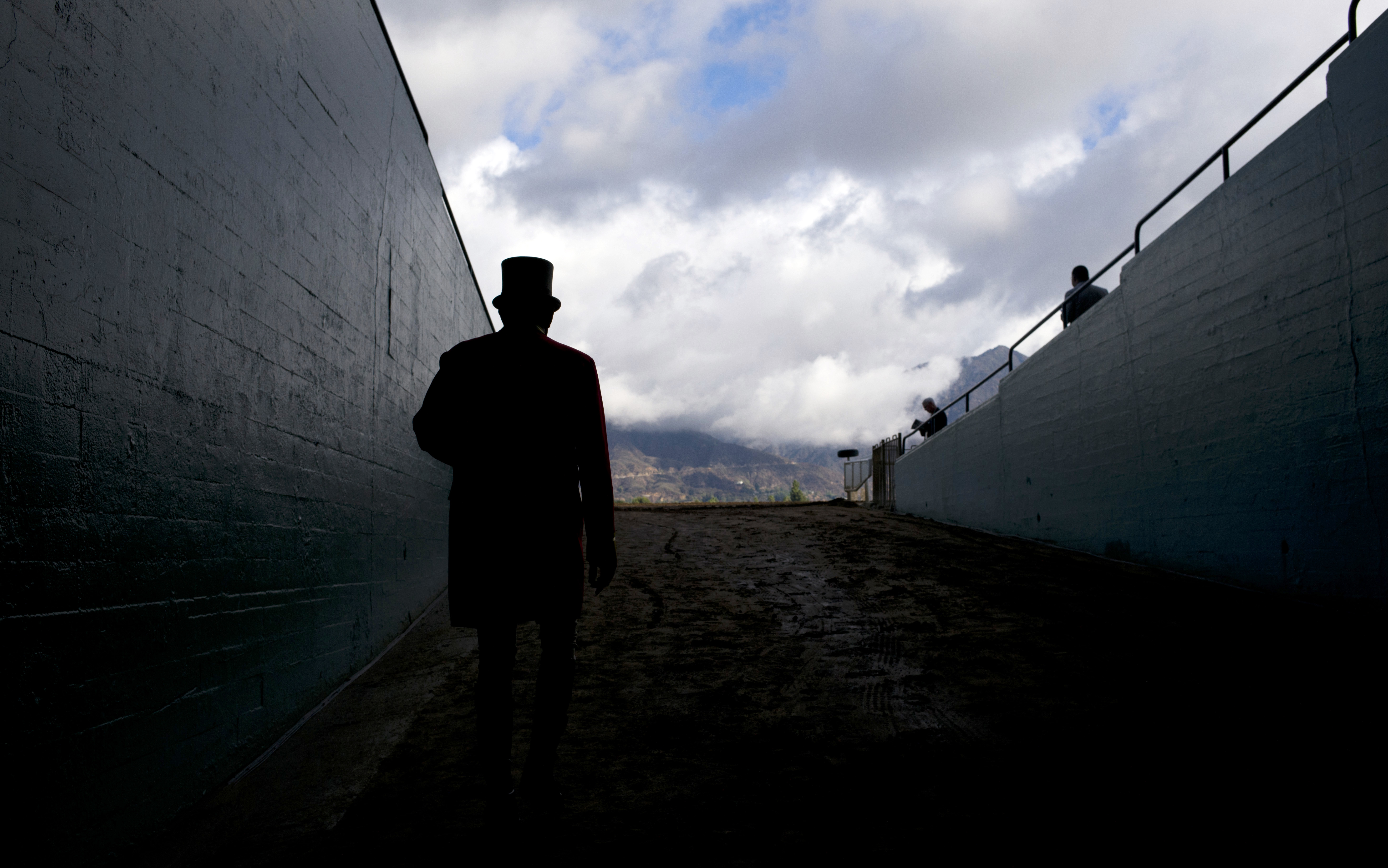 Longshot Take Charge Brandi wins Juv Fillies