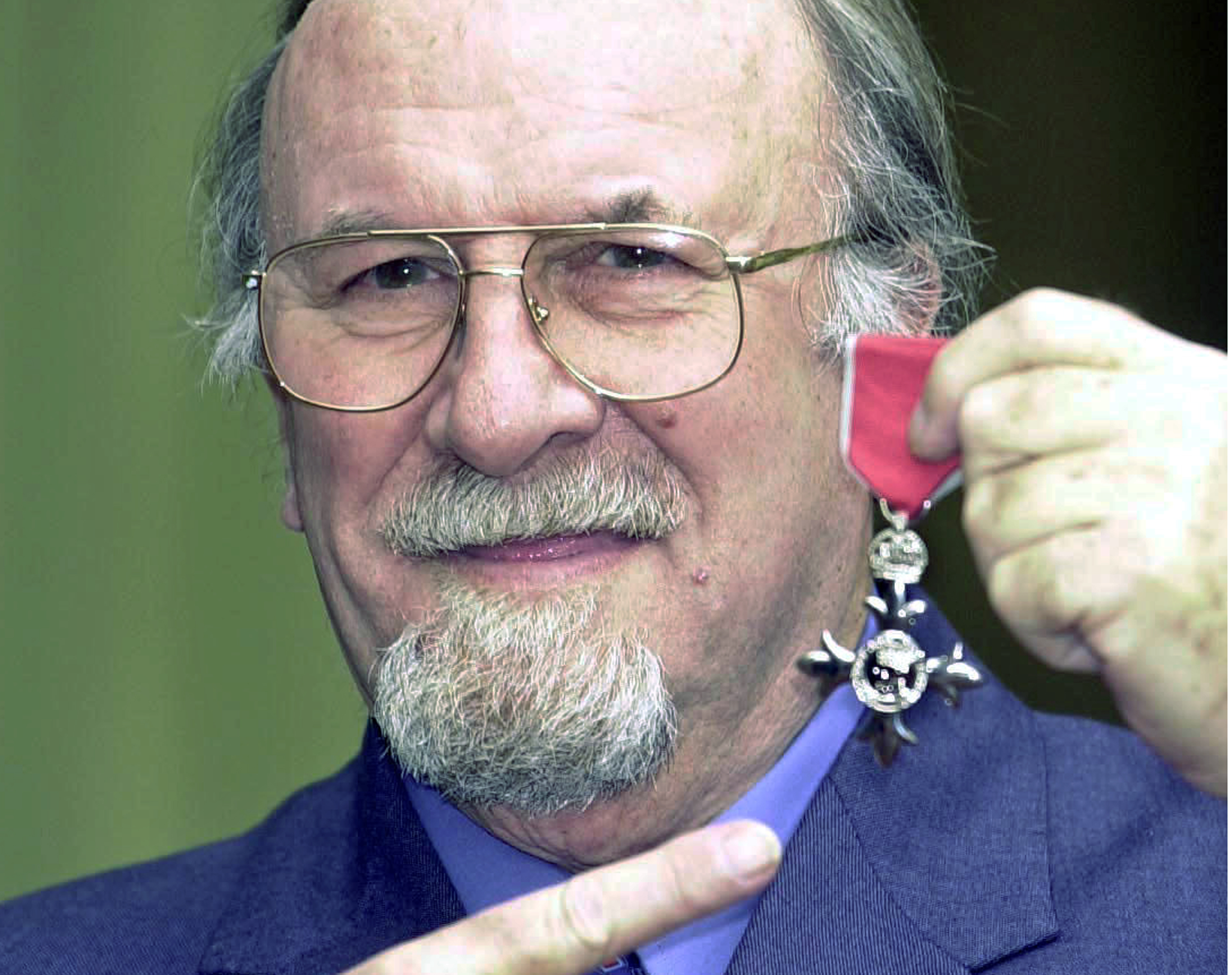 Jazz clarinetist Acker Bilk dead at 85