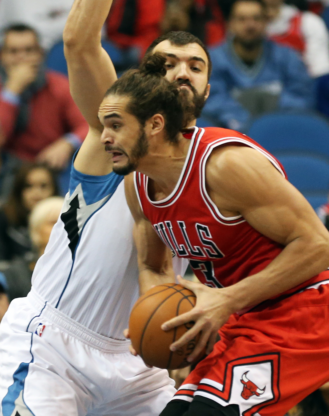 Bulls without Rose, Noah against Magic
