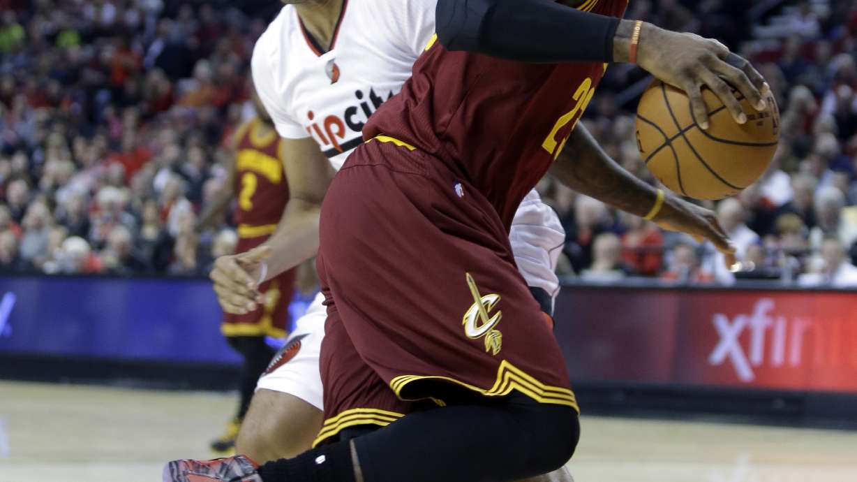 Lillard has 27 and Blazers beat Cavs 101-82