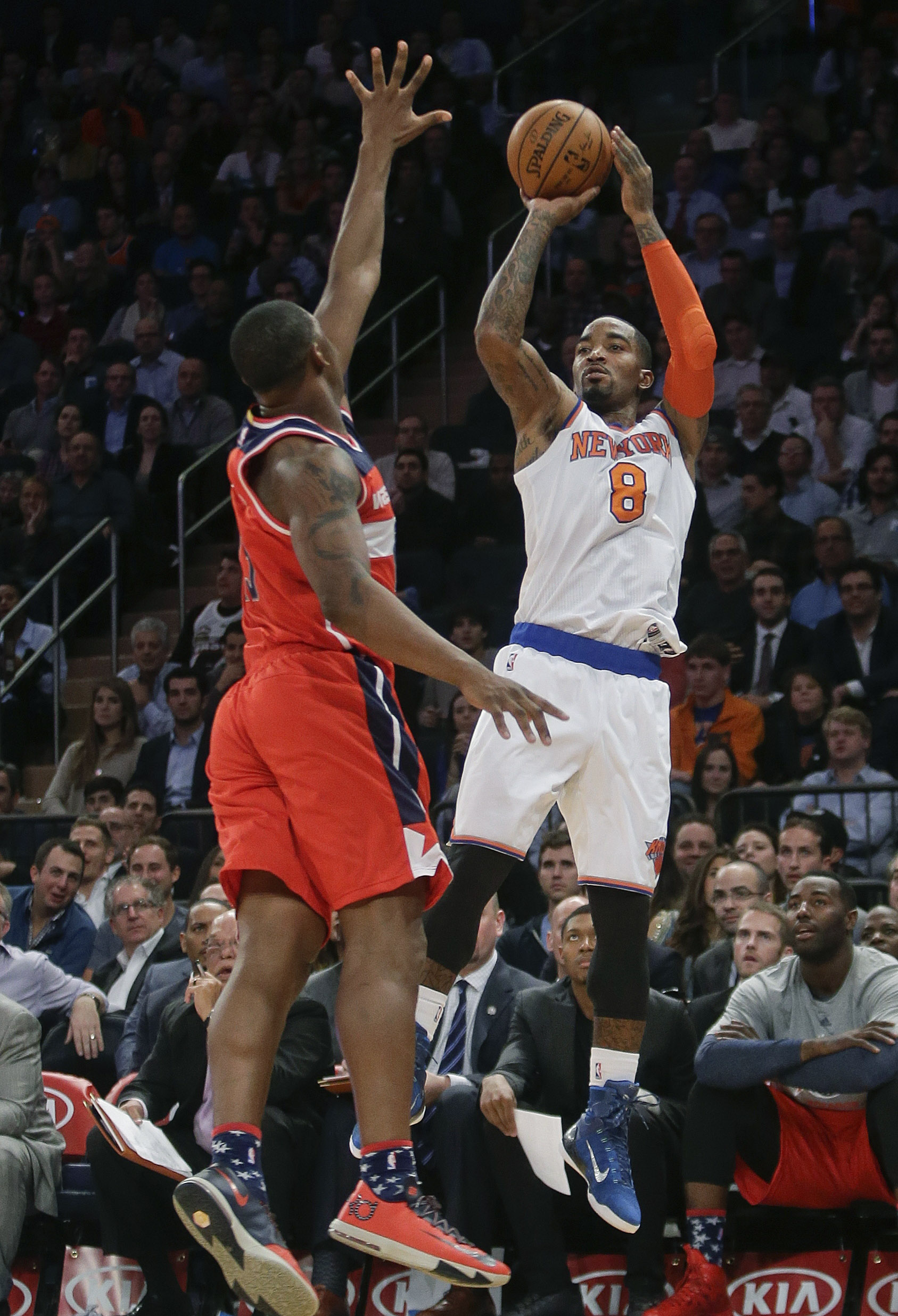 JR Smith suspended for hitting Rice Jr. in groin