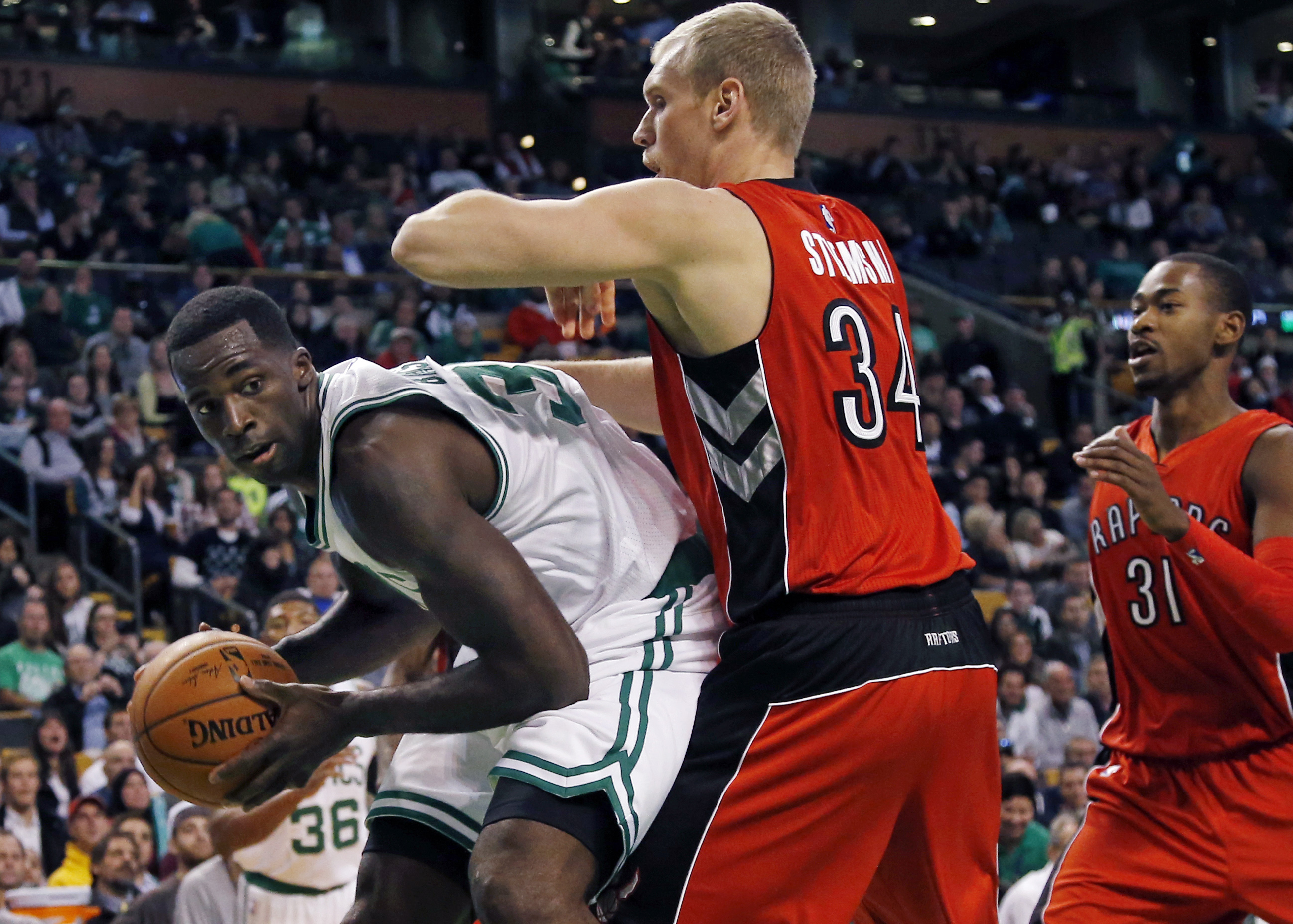 Lowry has 35 points, Raptors beat Celtics