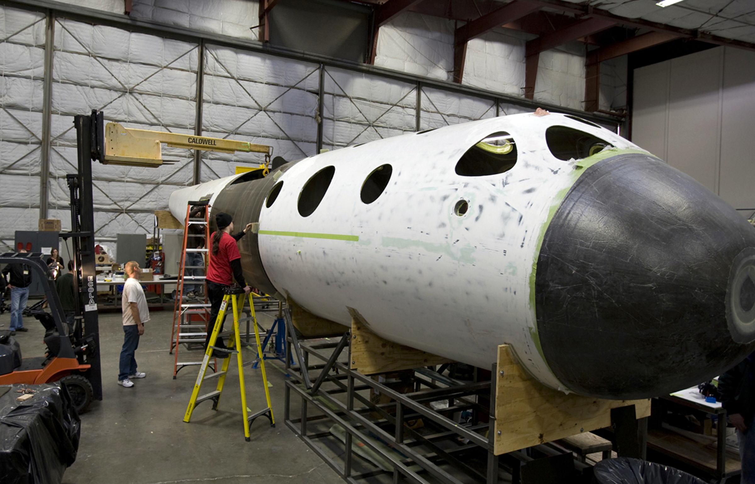 CEO: Virgin Galactic looks to resume tests in 2015