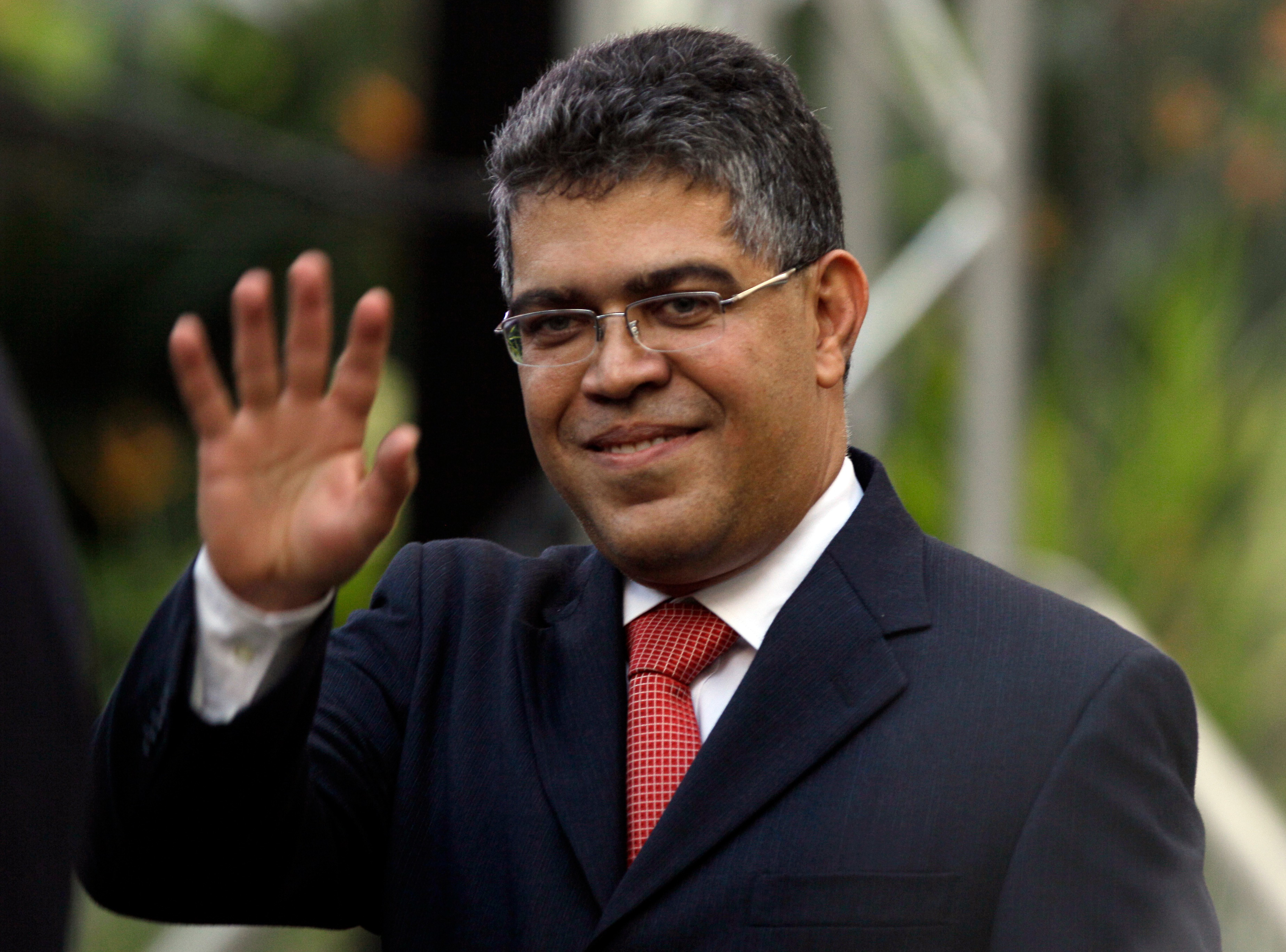 Venezuelan official ruffles feathers in Brazil