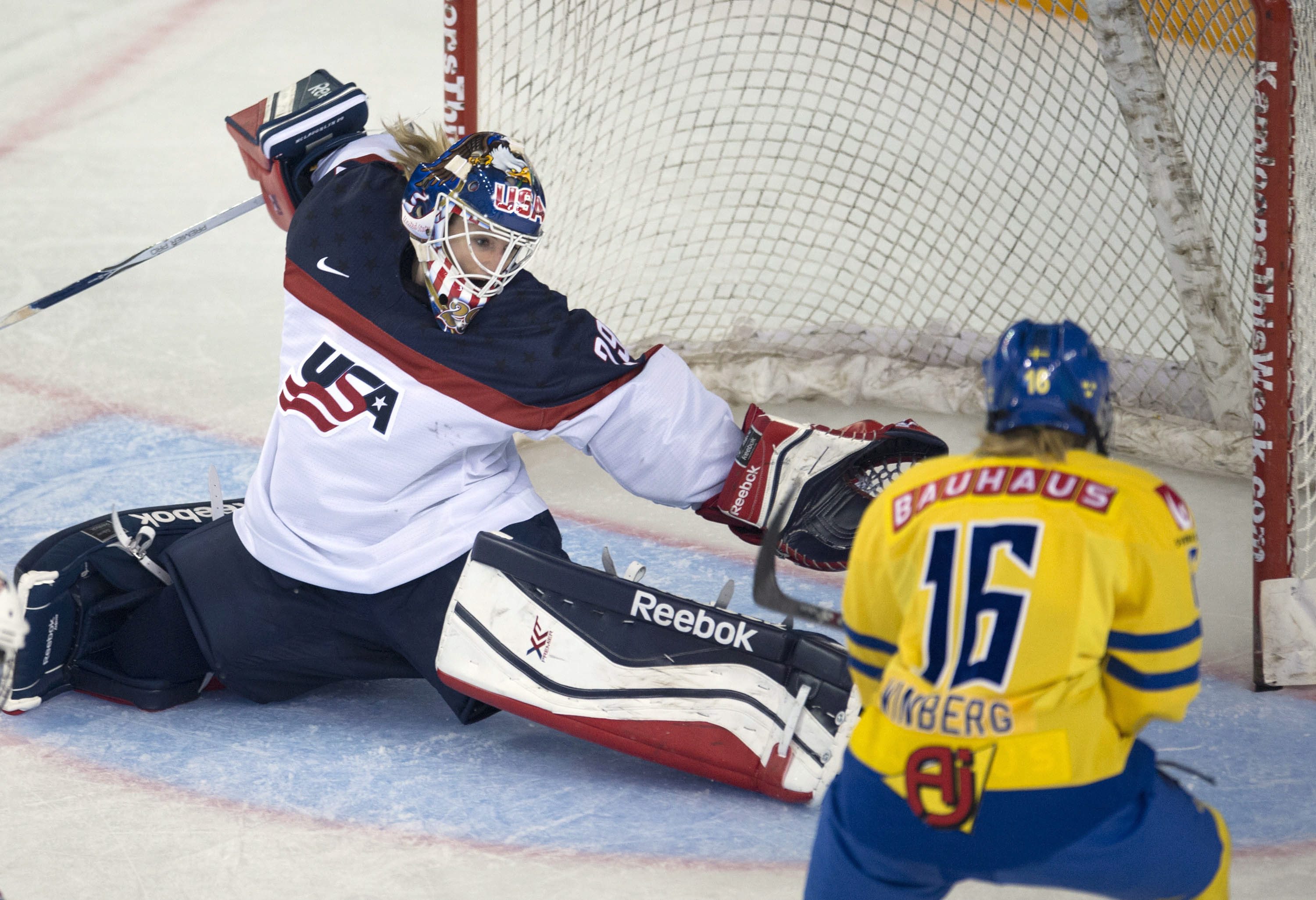 US beats Sweden to reach Four Nations Cup final