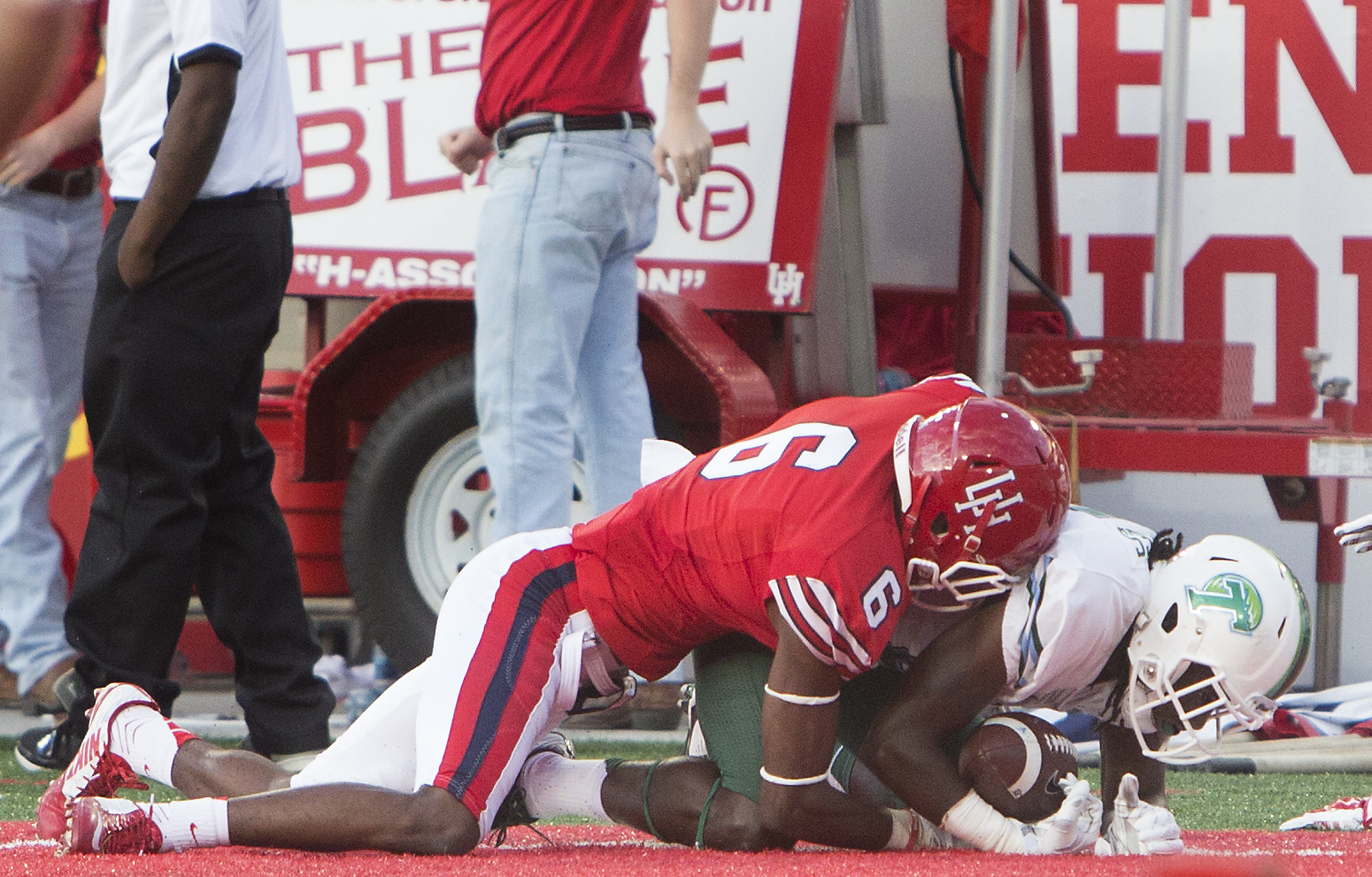 Tulane upsets Houston in 31-24 win