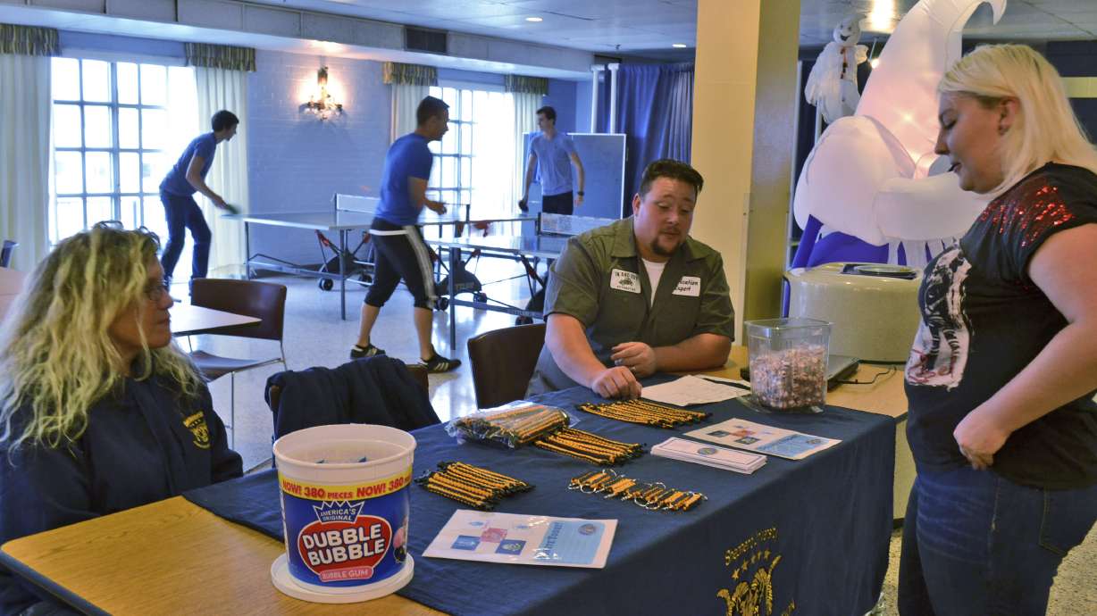 Group helps veterans adjust to life as students