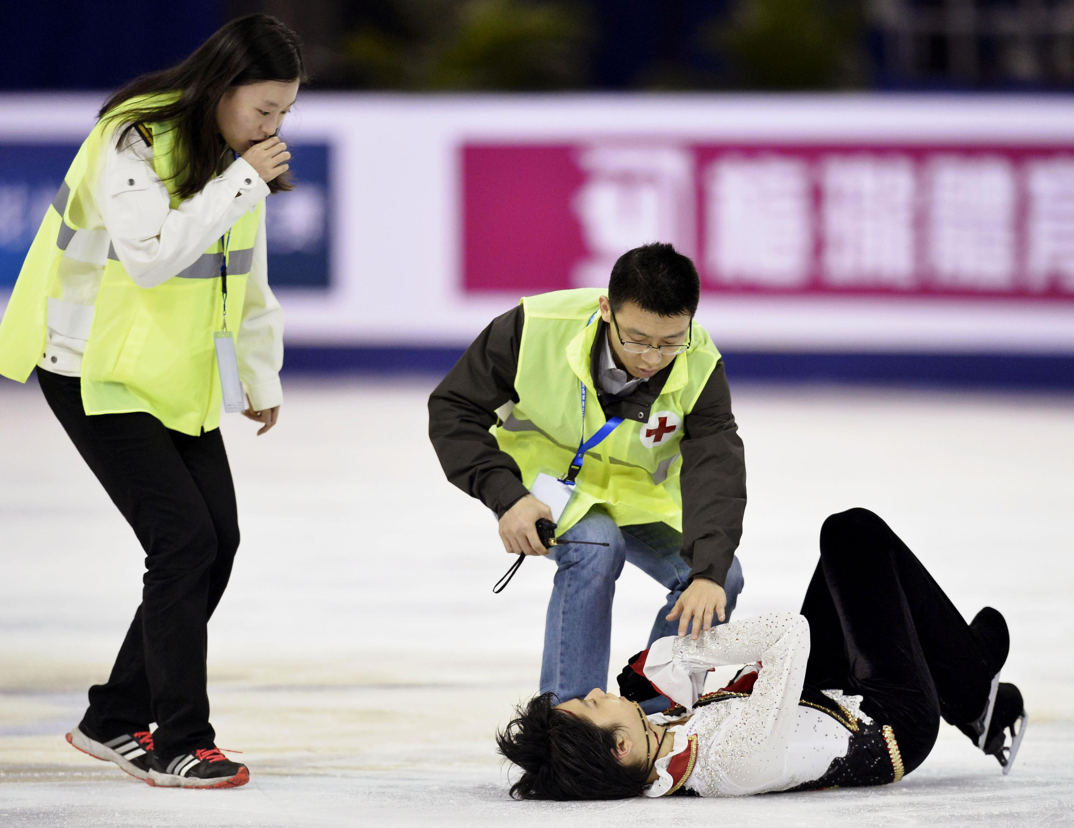 Hanyu requires 2-3 weeks to recover from collision
