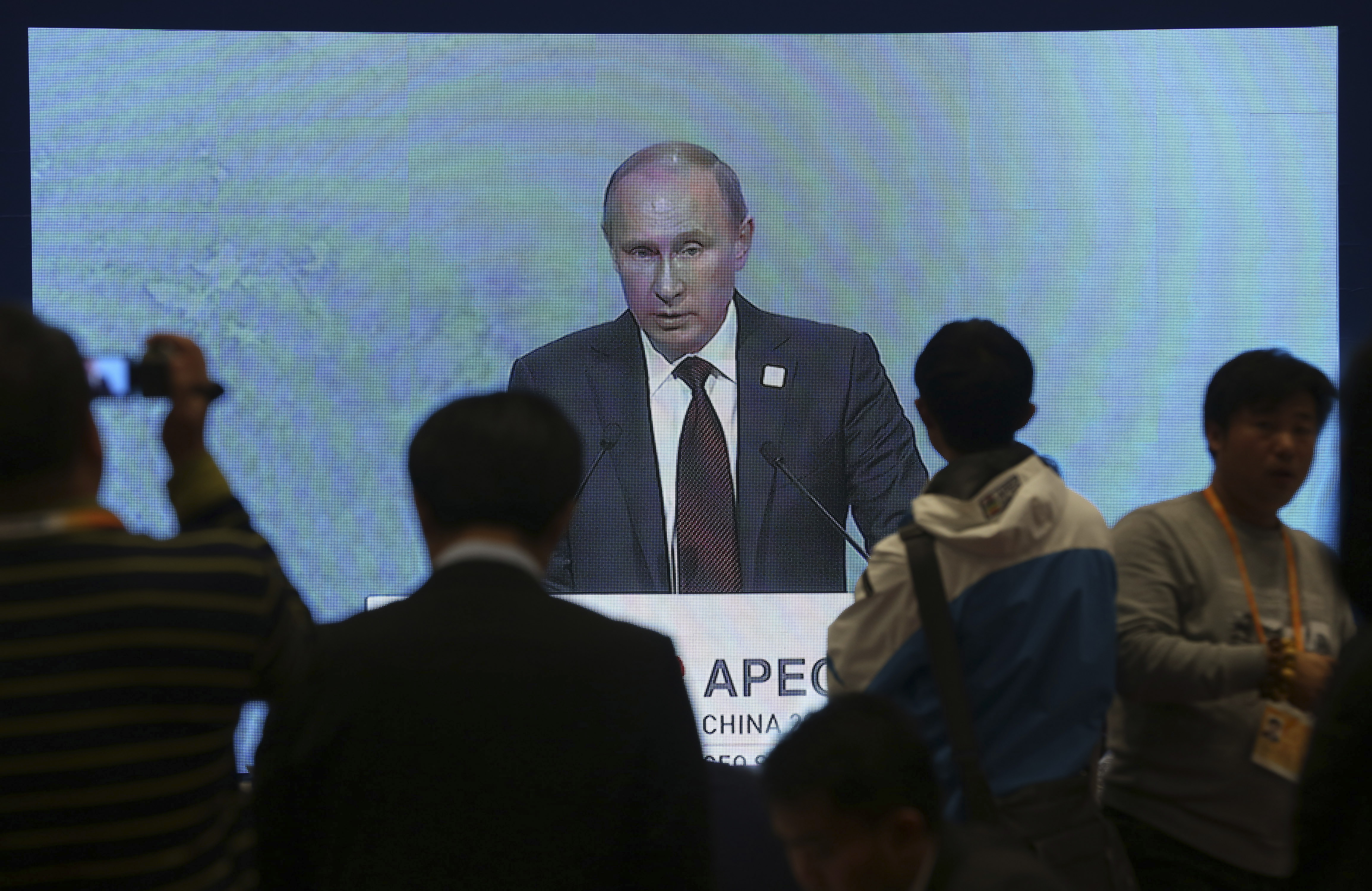 Amid currency gyrations, Russia floats ruble