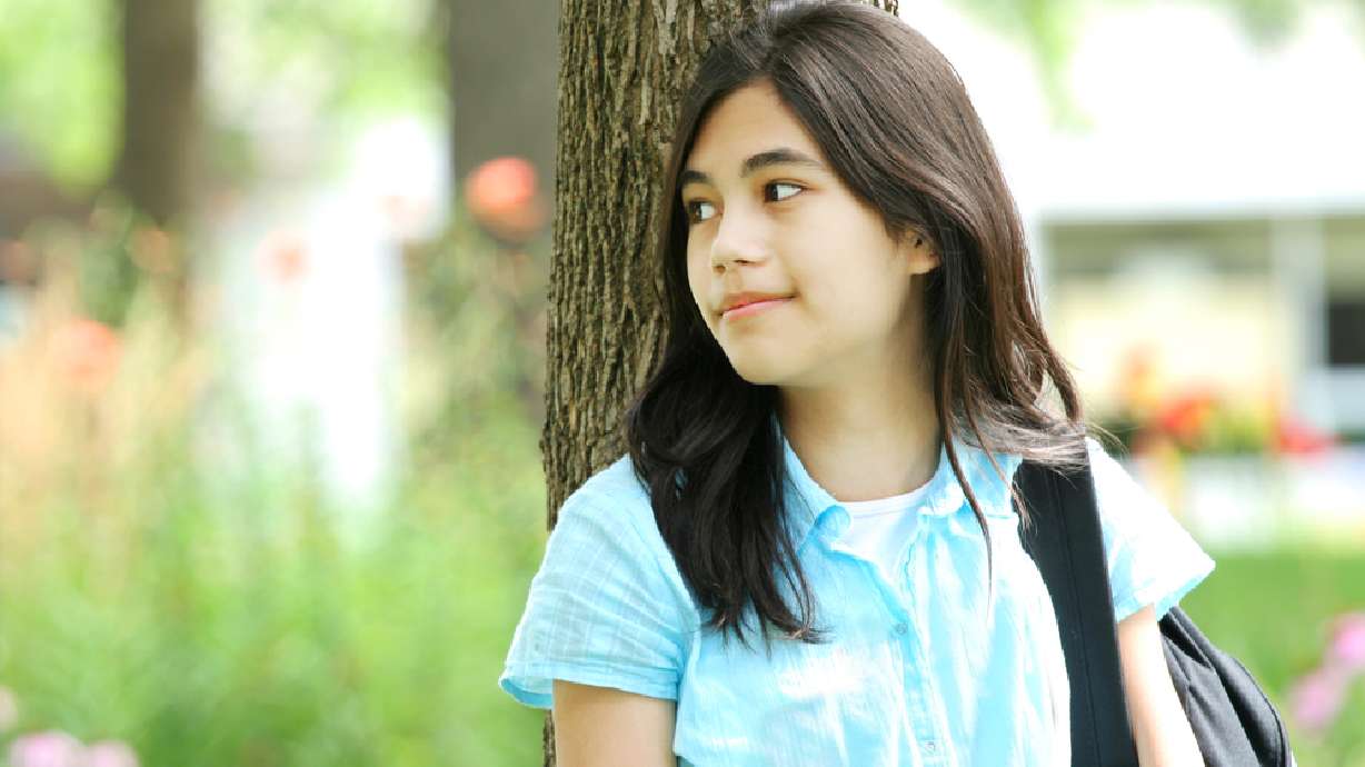 Child psychologist offers 7 tips to help teens overcome shyness