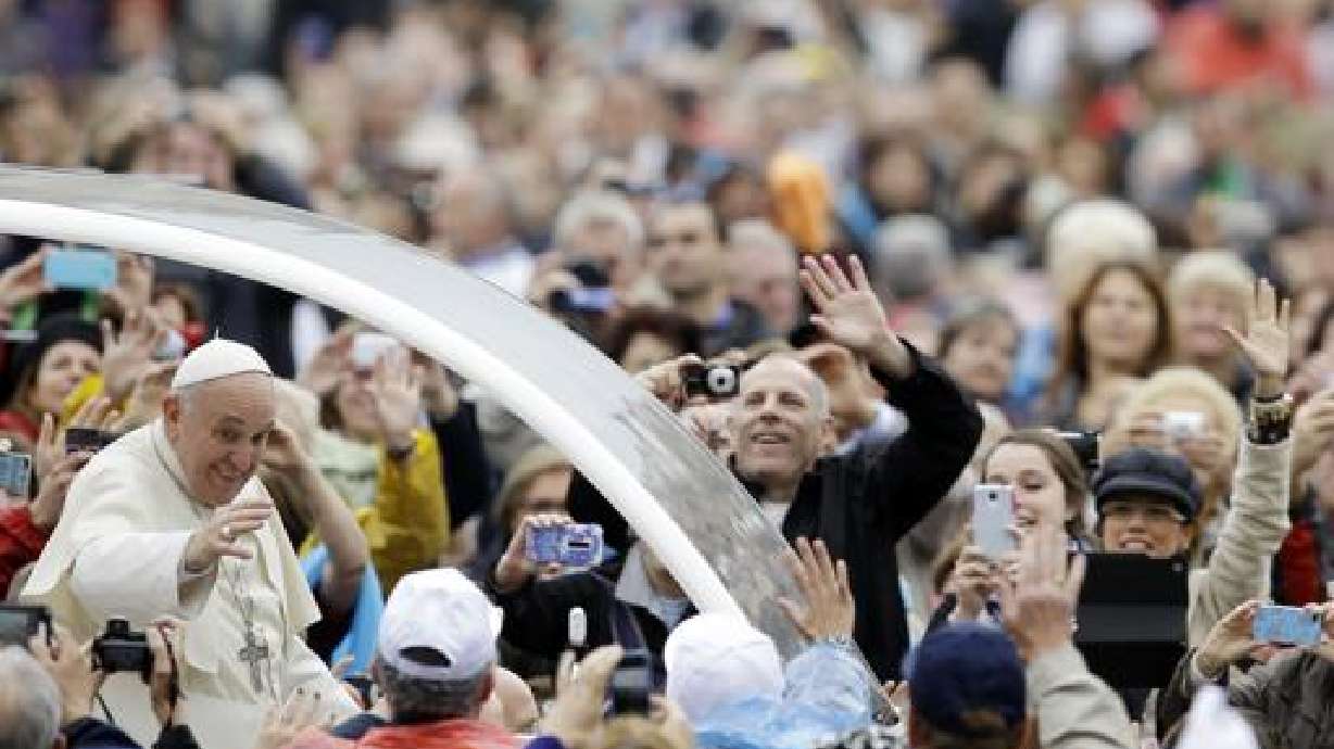 Francisco celebra acuerdo entre Argentina y Chile