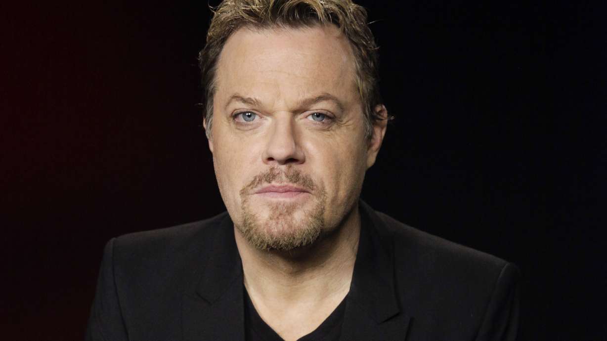 Eddie Izzard has book deal