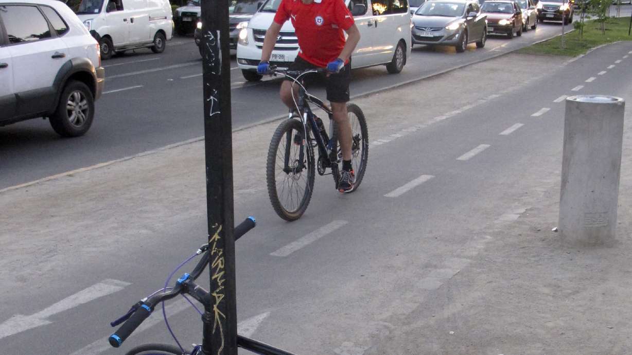 Chileans design a 'bike that can't be stolen'