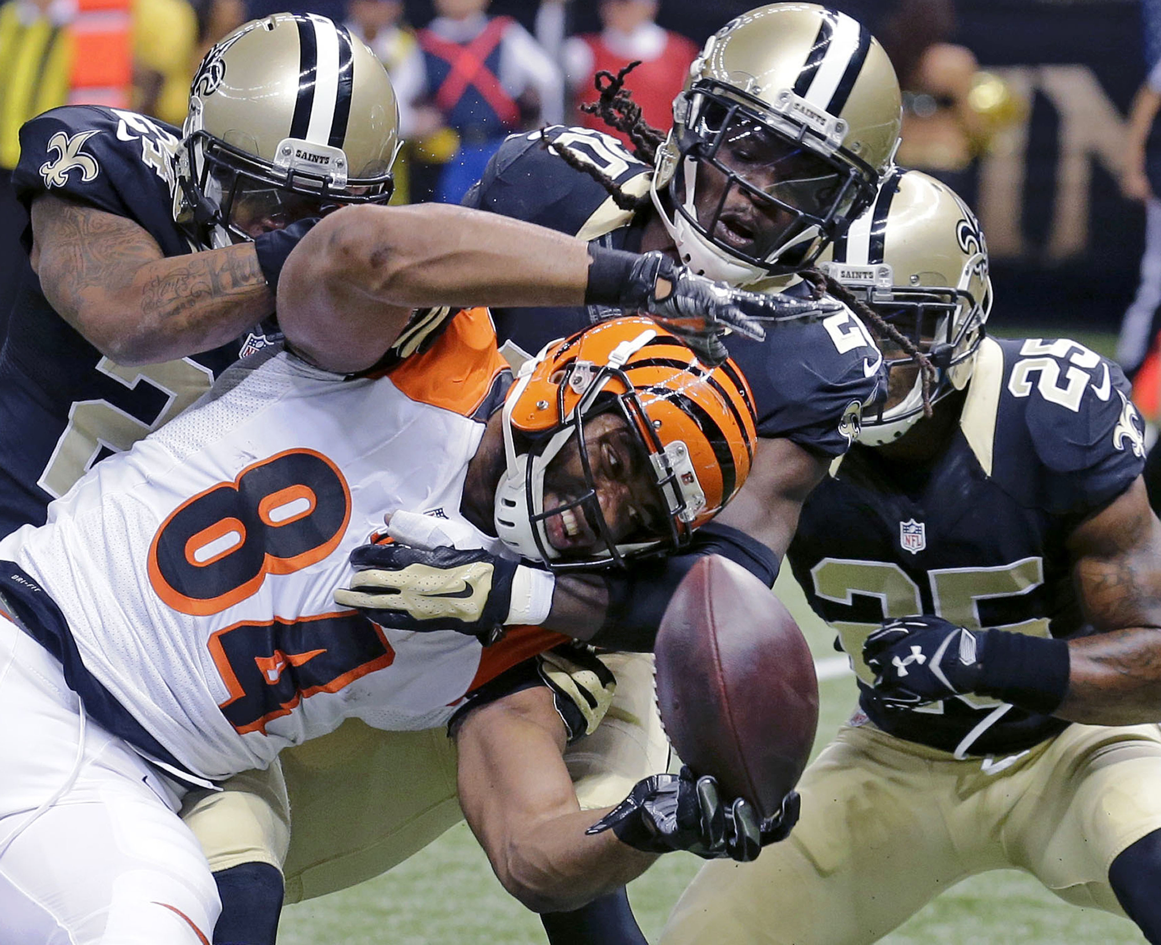 Bengals topple Saints 27-10