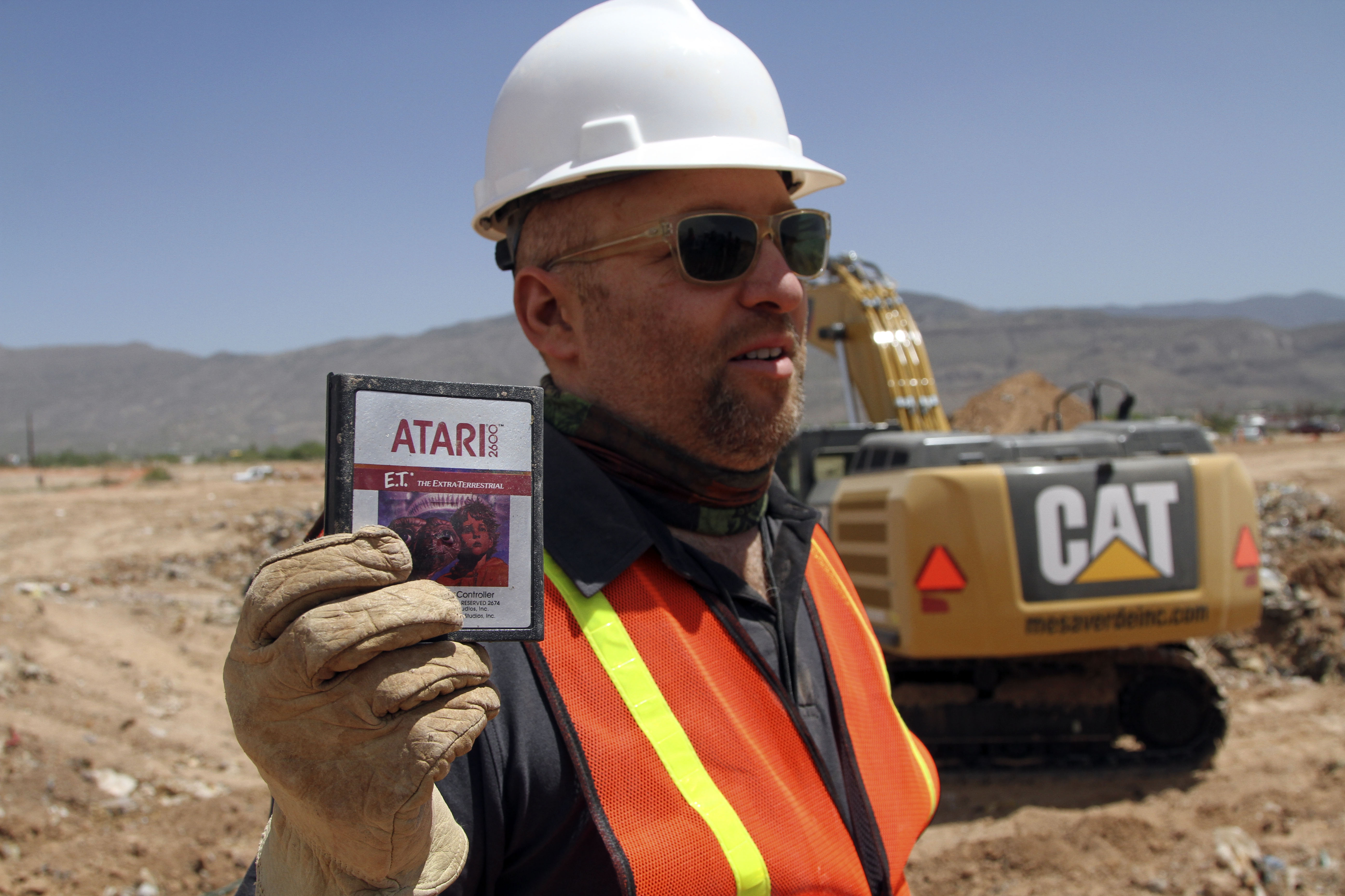 Atari games buried in landfill generates $37K on eBay