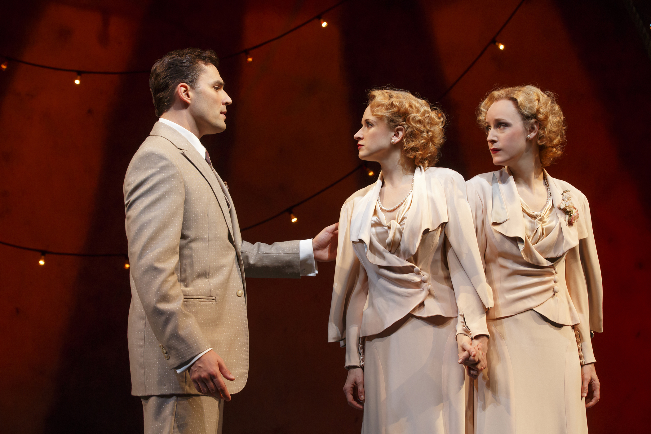 Review: 'Side Show' is a soaring, must-see musical