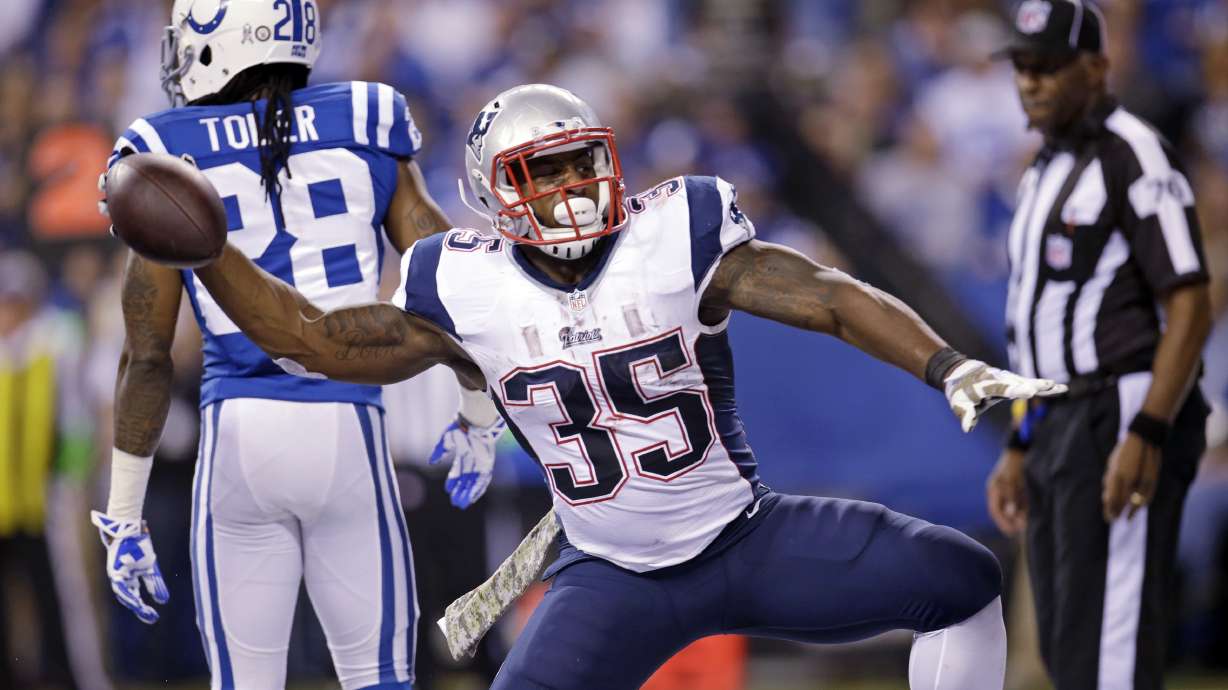 NFL gives Gray 2 more yards for total of 201