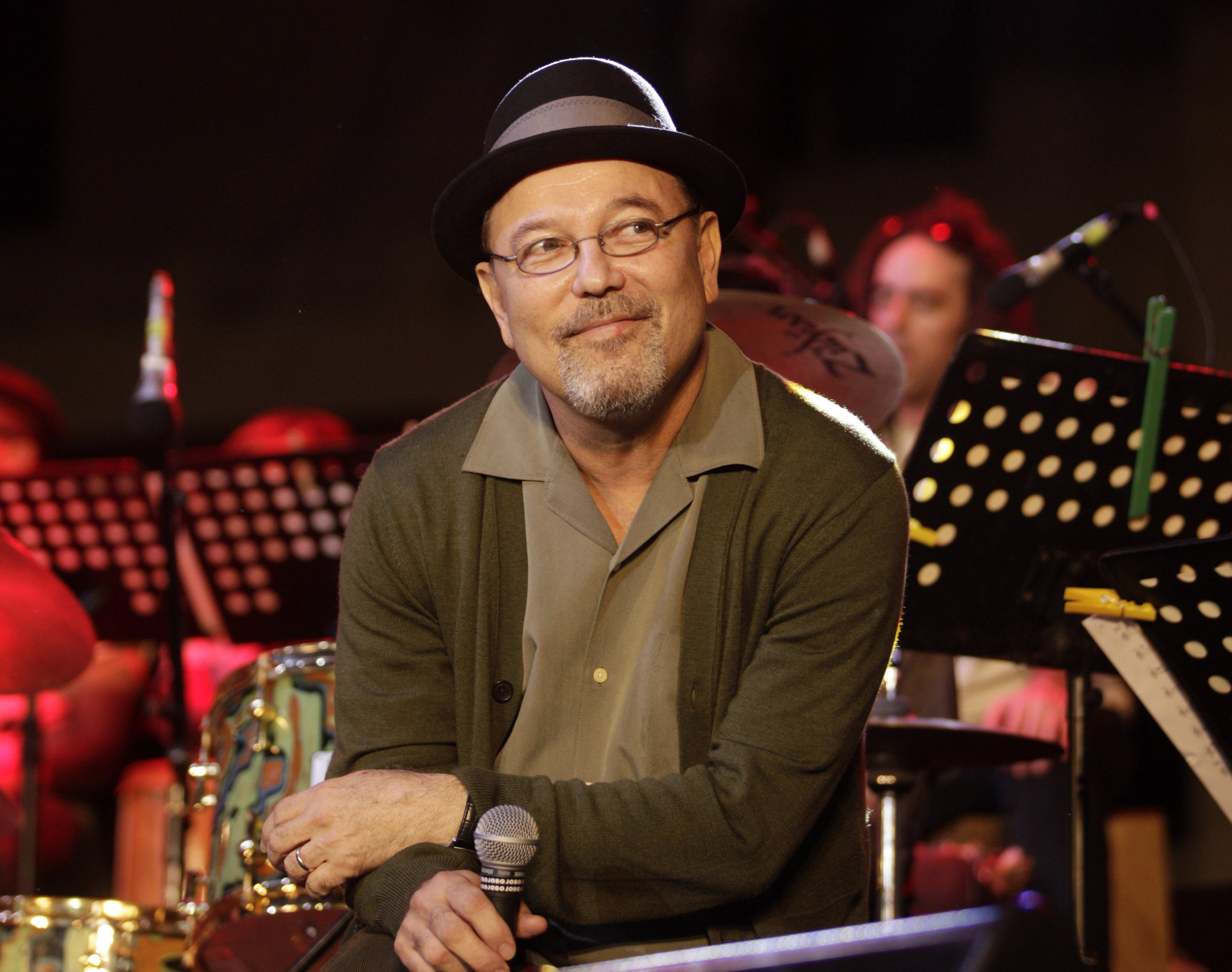 Ruben Blades tangos his way to Latin Grammys