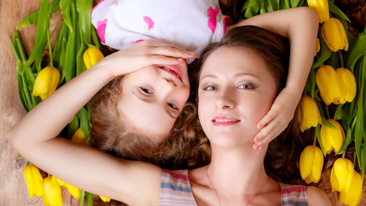 Estudio muestra por qué las mujeres expresan más emociones que los hombres